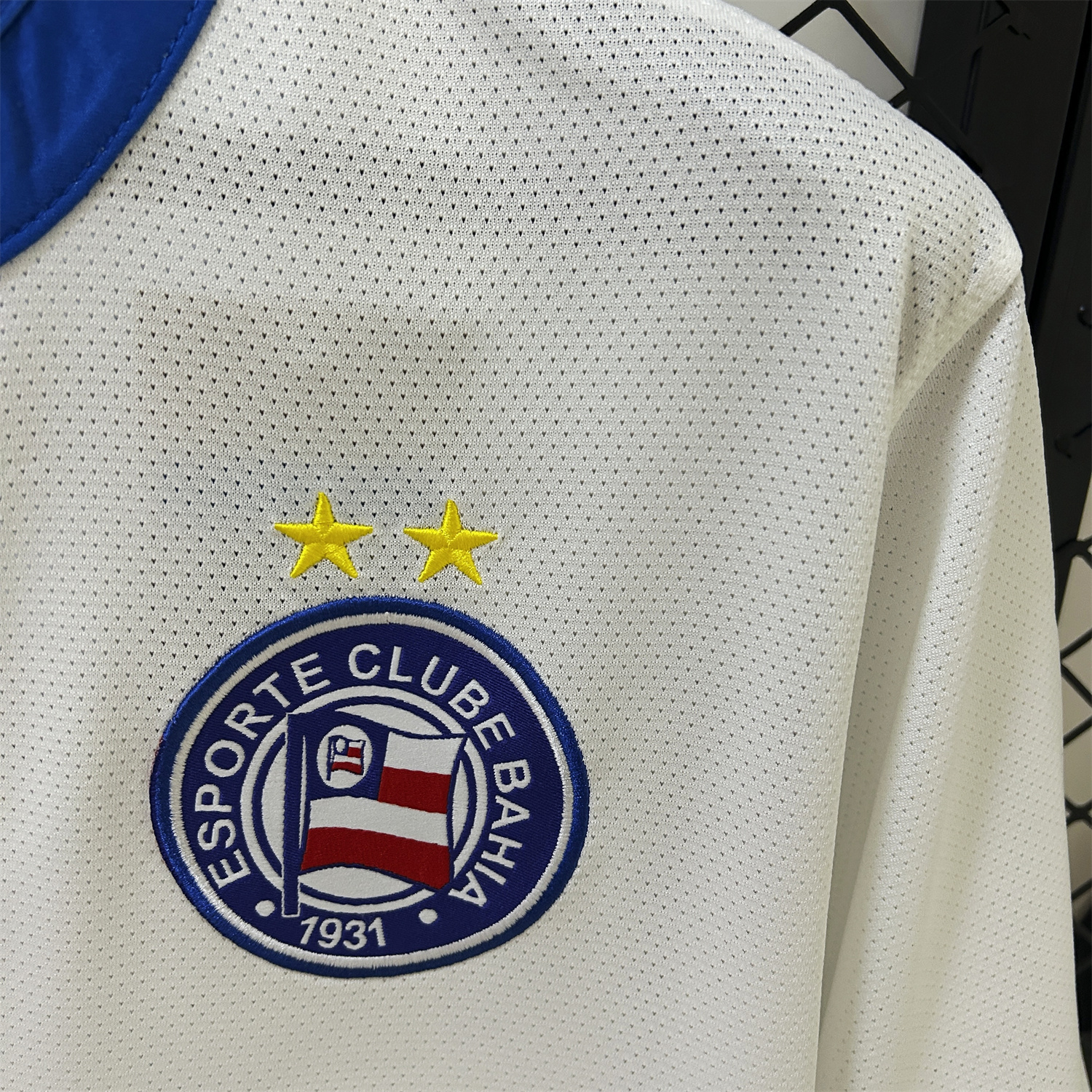 foot-Retro Bahia 2013-14 Home Unsponsored Jersey