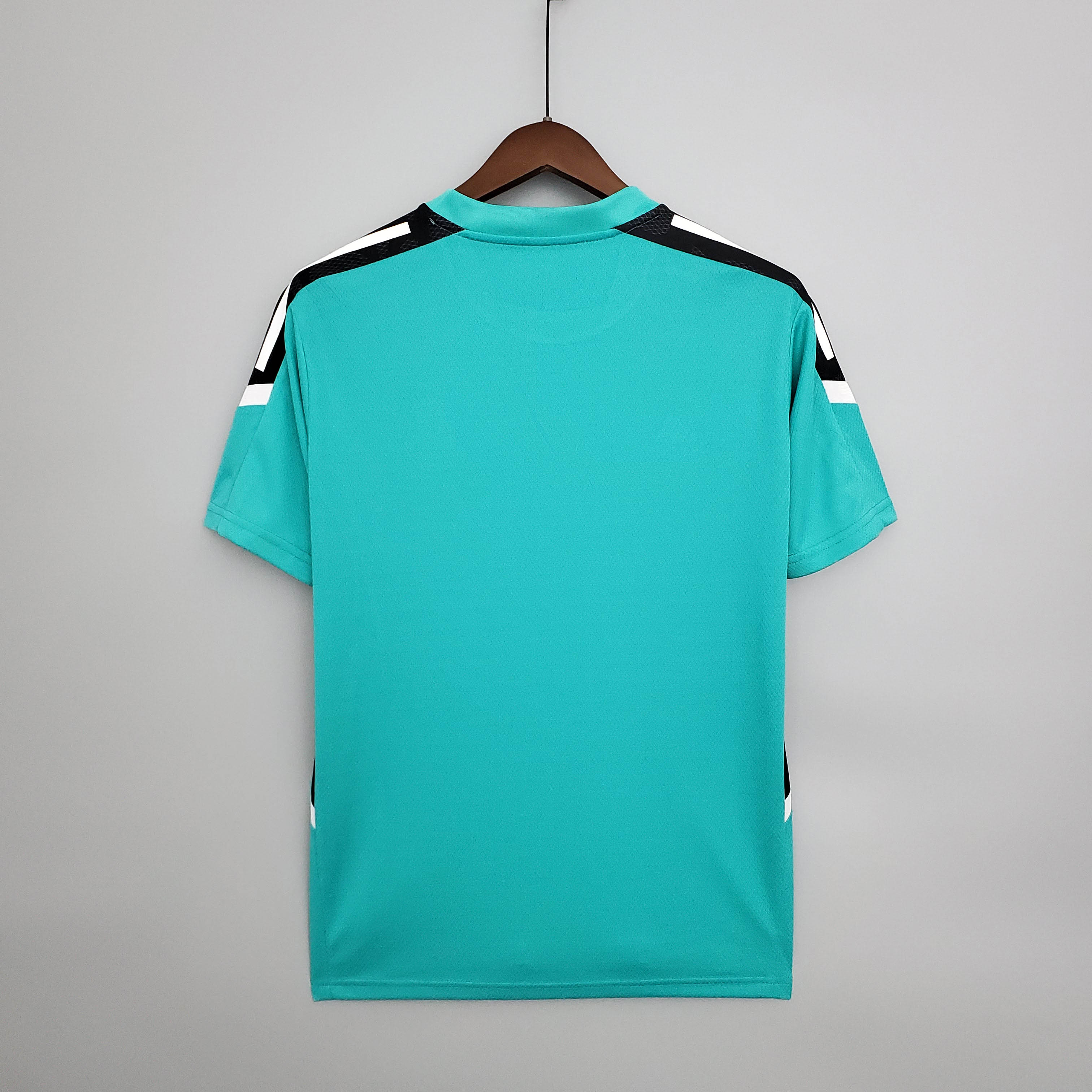 2021/2022 Real Madrid Training Wear Football Shirt Green:football jersey mysite: unitedjerseyfootball 邓江浪:football