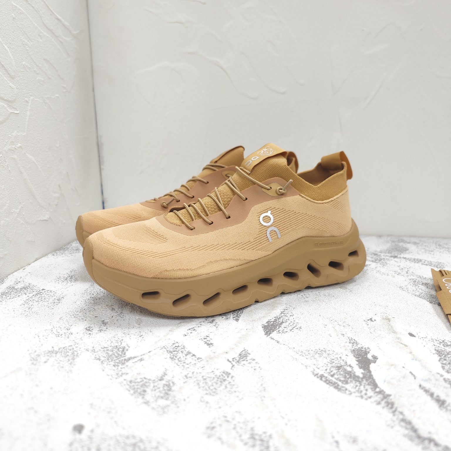 CLOUDTILT SNEAKER IN TORTILLA BROWN RECYCLED POLYESTER、mysite、Cacoeks