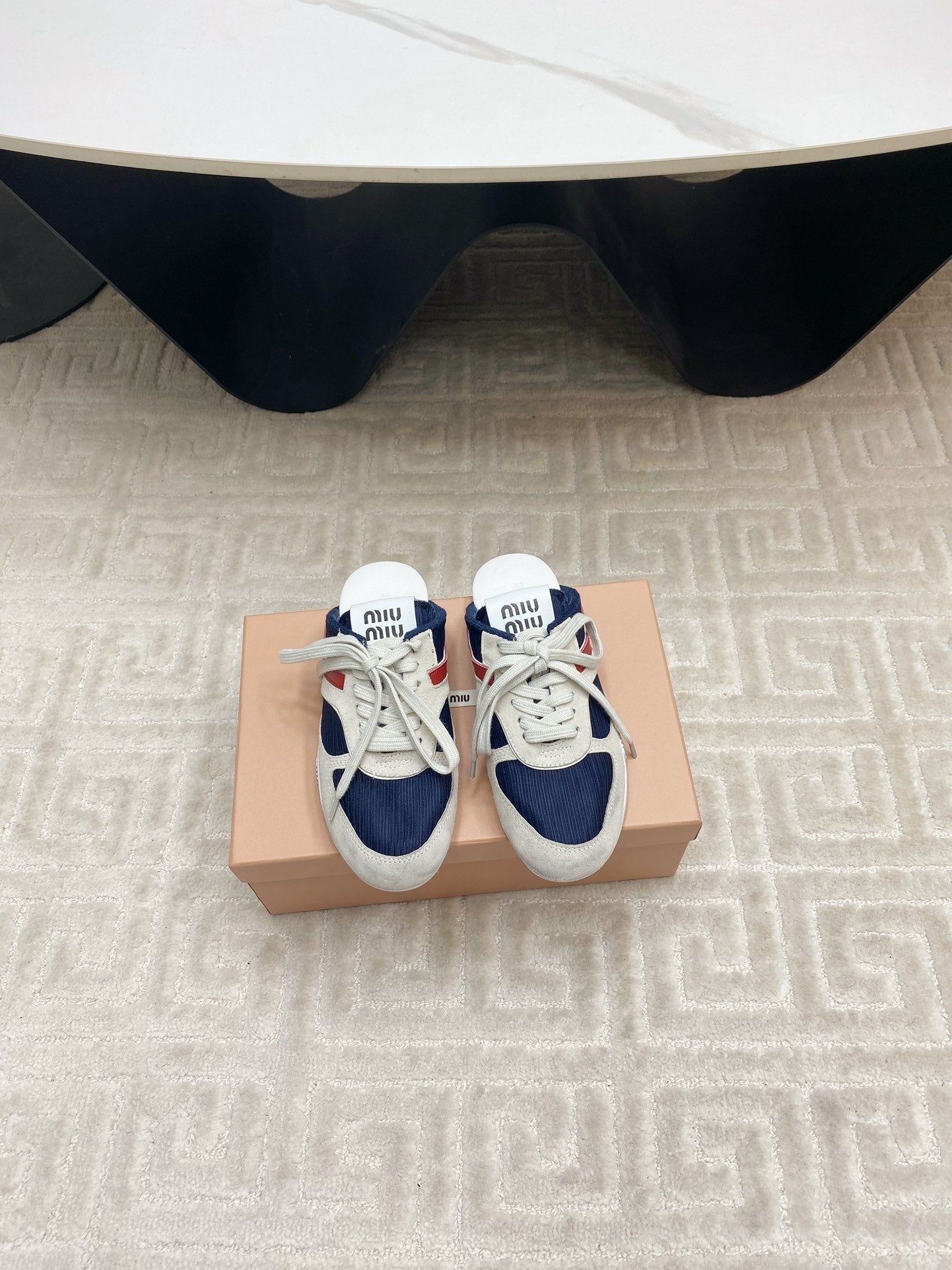 SNEAKER MULES IN NAVY MESH AND BEIGE SUEDE、mysite、Cacoeks