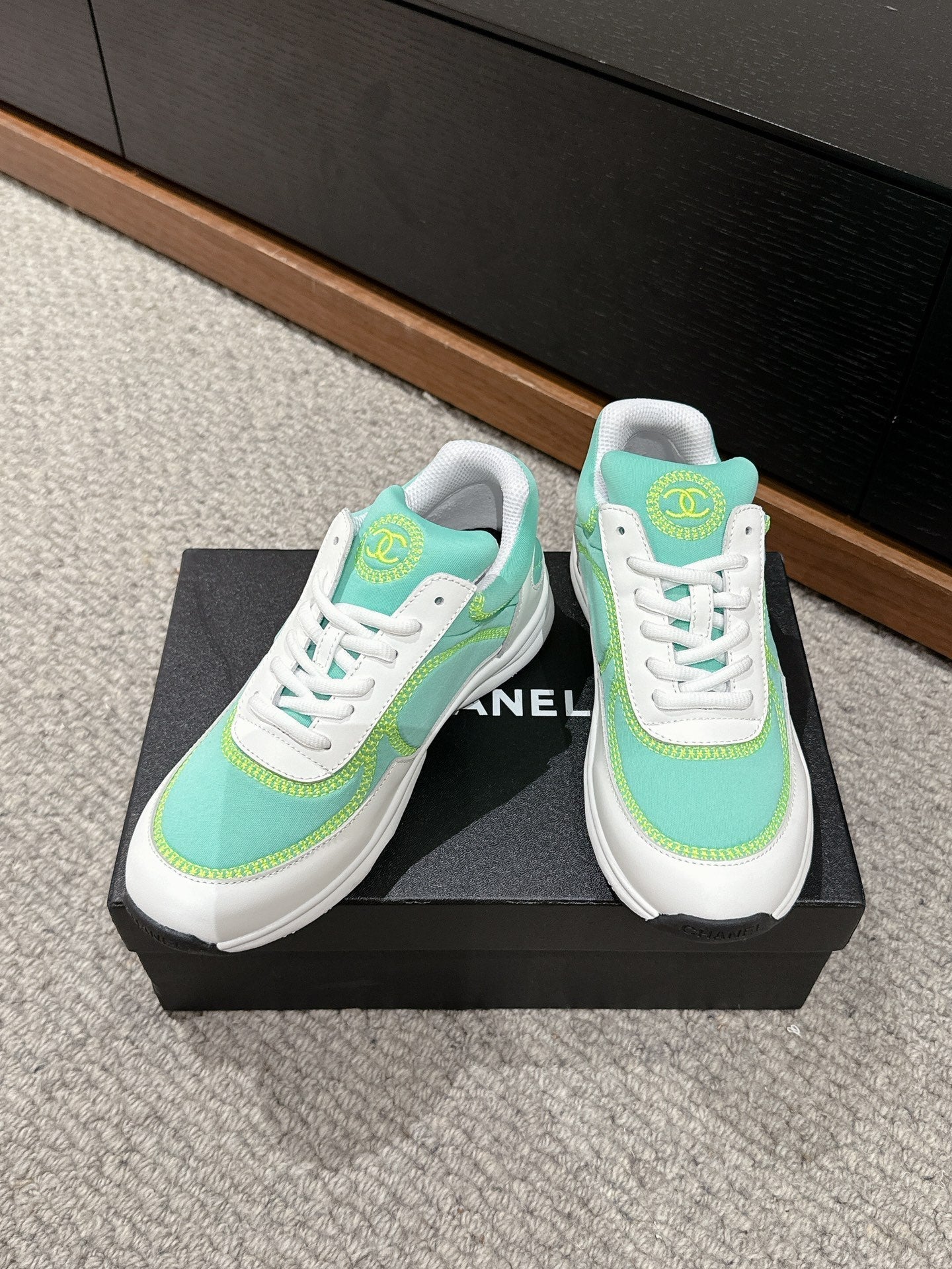 CLASSIC TRAINER IN MINT GREEN MIX WHITE FABRIC、mysite、Cacoeks