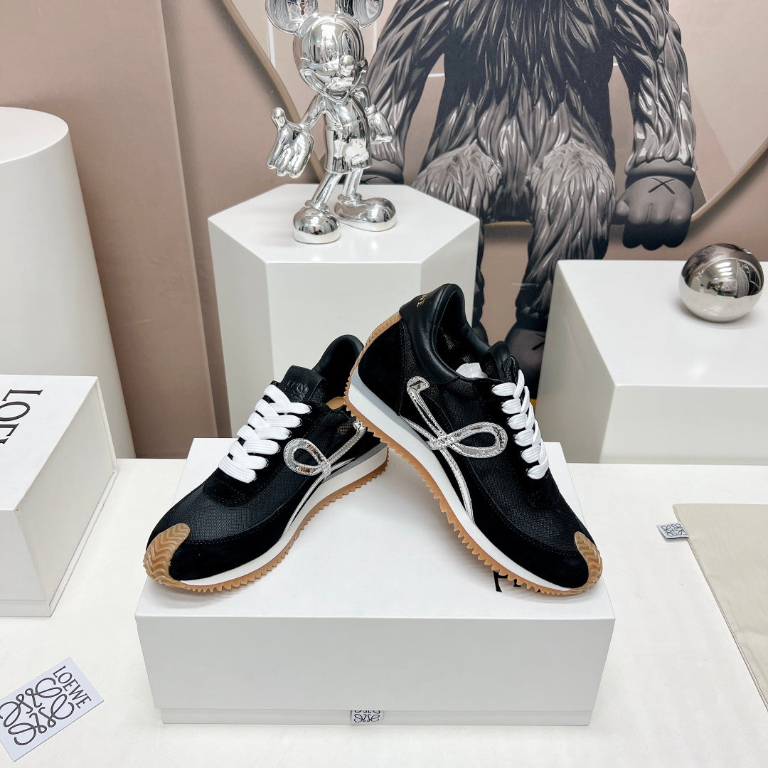 FLOW RUNNER SNEAKER IN BLACK SUEDE AND SHEEPSKIN、mysite、Cacoeks
