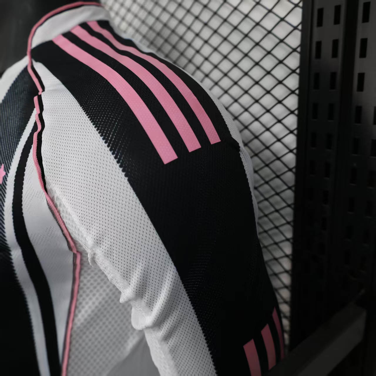 2025/2026 Player Version Long Sleeve Juventus Home Football Shirt 1:1 Thai Quality:football jersey mysite: unitedjerseyfootball 邓江浪:football