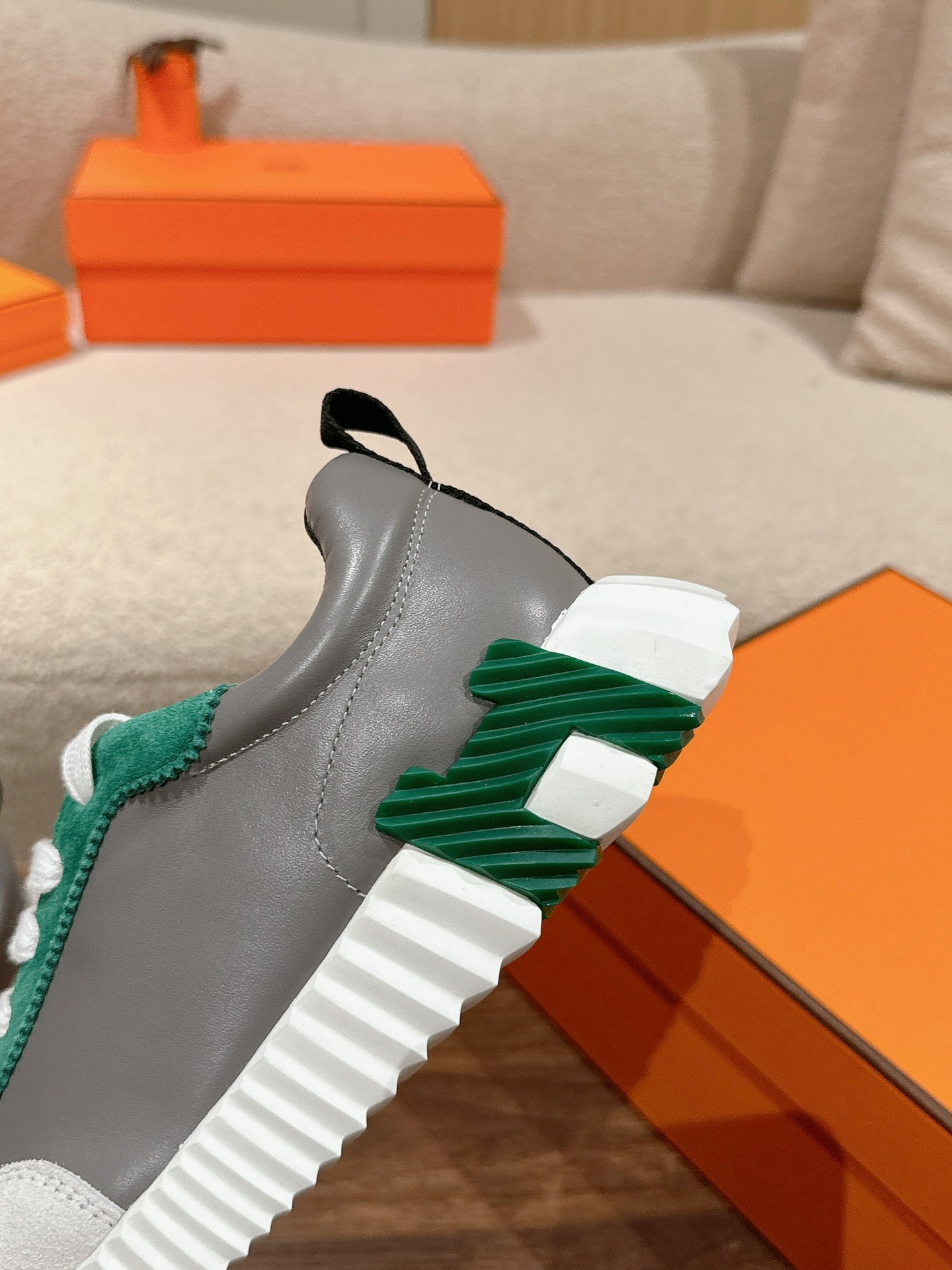 MAINLAND SNEAKER IN PALE GRAY SUEDE AND MOUSE GRAY CALFSKIN、mysite、Cacoeks