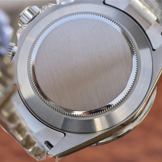 兼职  林炎: luxecystore