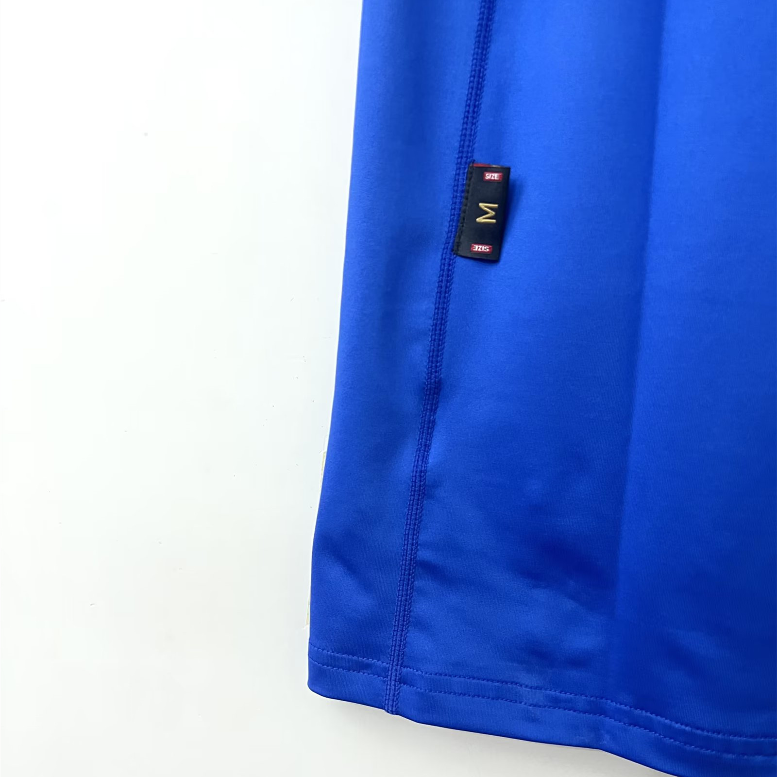 Higojerseys-Retro Italy 2000 Home Stadium Jersey