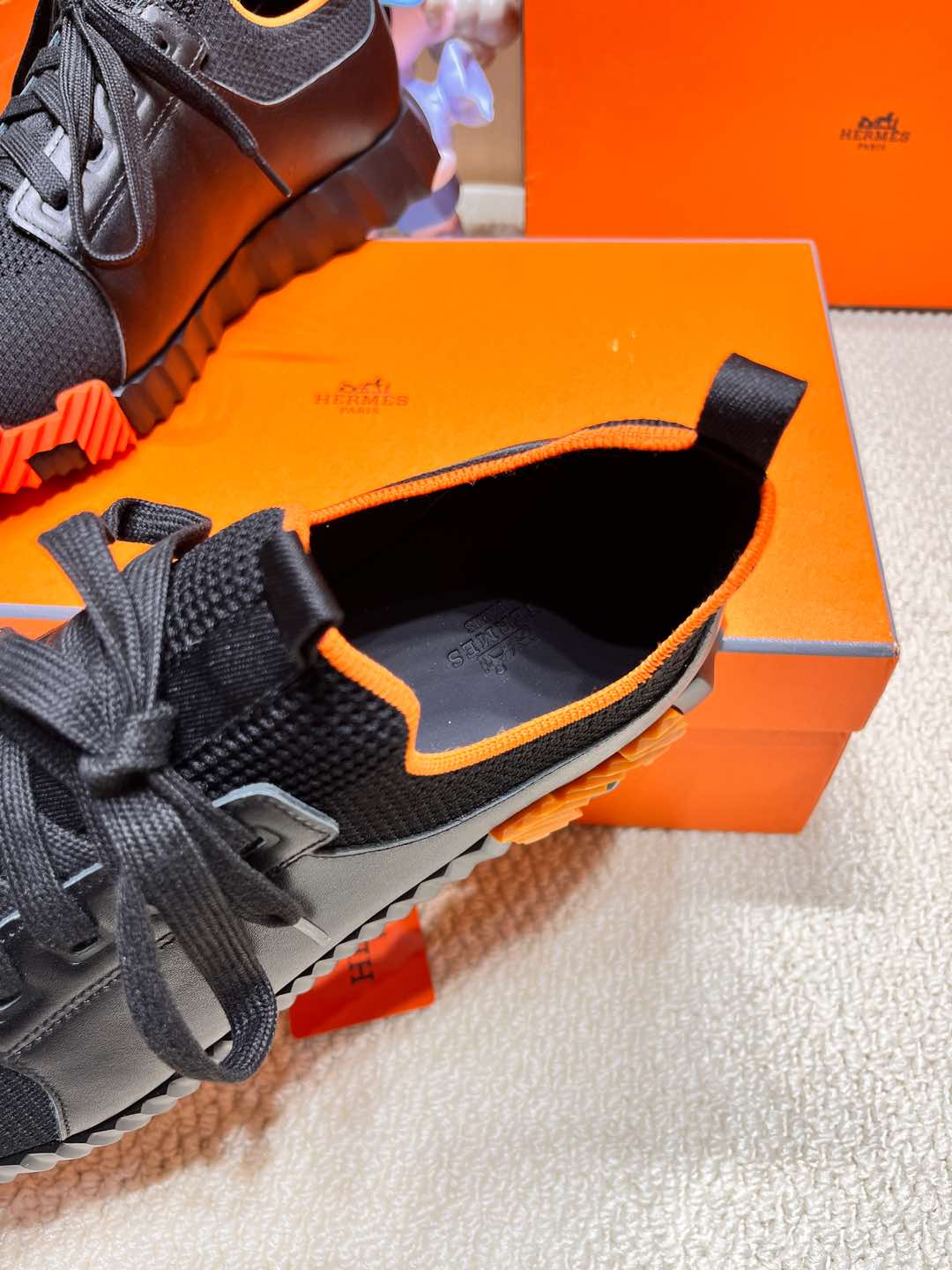 DEPART SLIP-ON SNEAKER IN BLACK KNIT AND CALFSKIN、mysite、Cacoeks