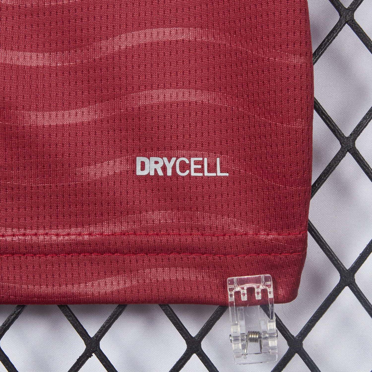 SIUjerseys-Women's Portugal 2026 Home Cropped Jersey