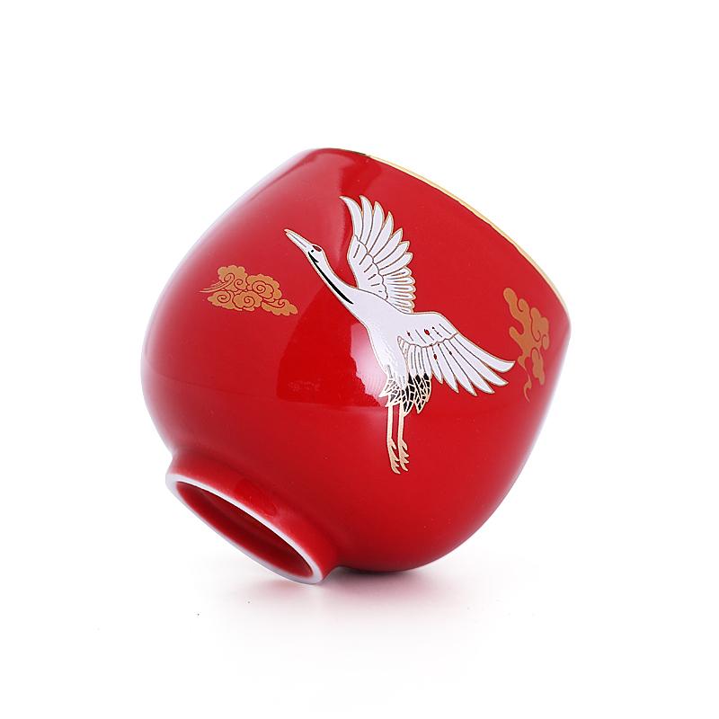 GEEK BAR-https://www.hot-toy.com/