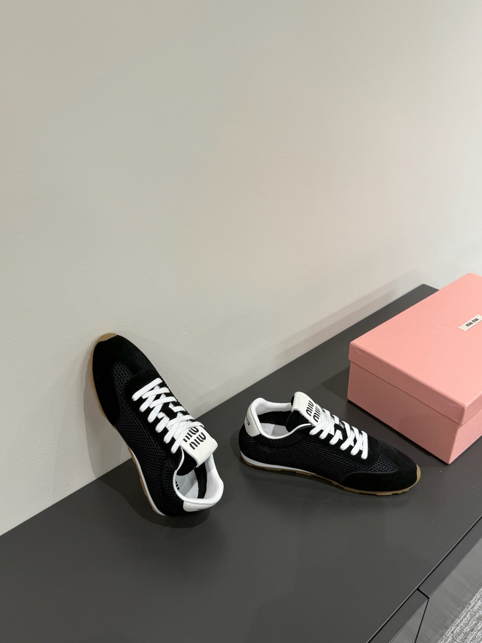 RETRO SNEAKERS IN BLACK MESH AND SUEDE、mysite、Cacoeks