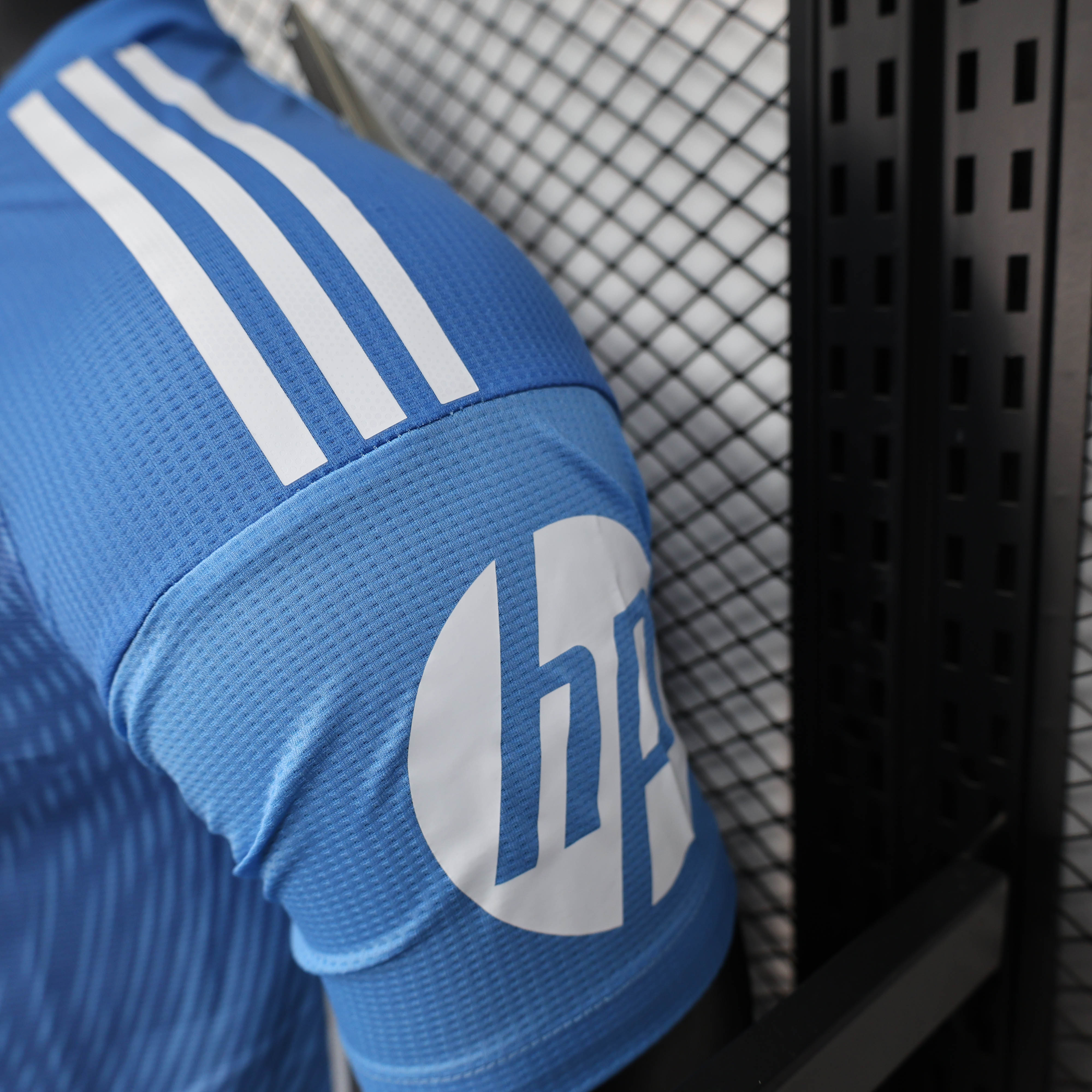 2025/2026 Player Version Real Madrid Goalkeeper Blue Football Shirt 1:1 Thai Quality:football jersey mysite: unitedjerseyfootball 邓江浪:football