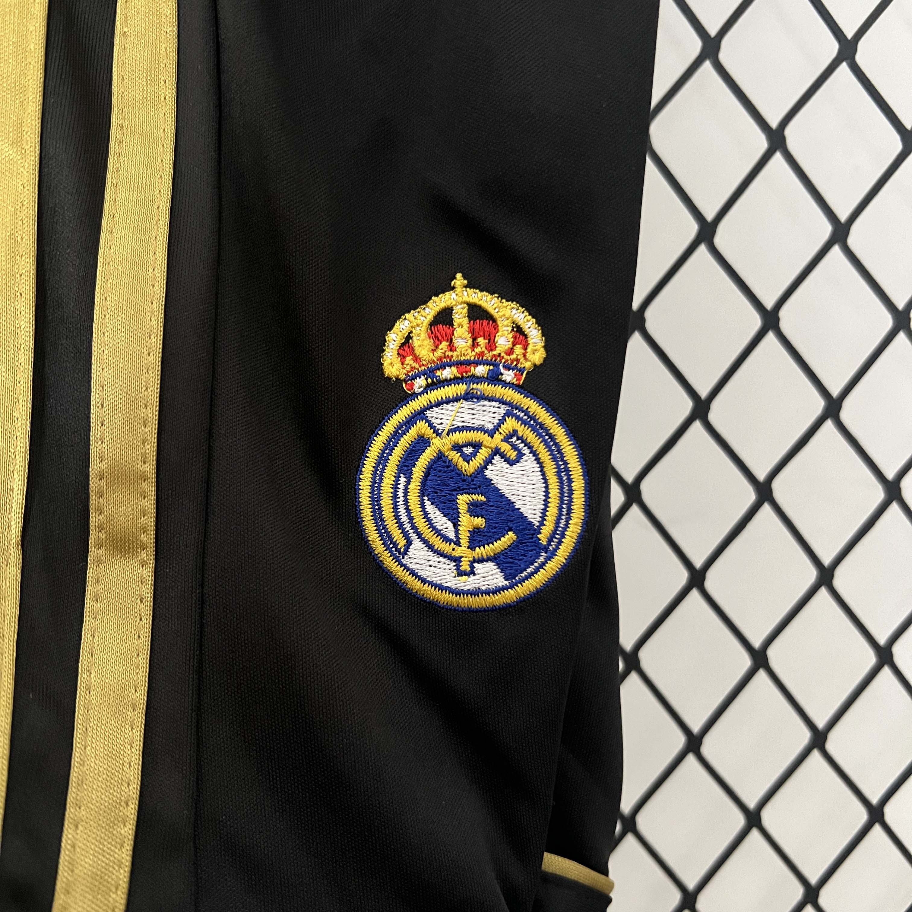 2011/2012 Retro Real Madrid Away Football Shirt 1:1 Thai Quality Kids Size:football jersey mysite: unitedjerseyfootball 邓江浪:football