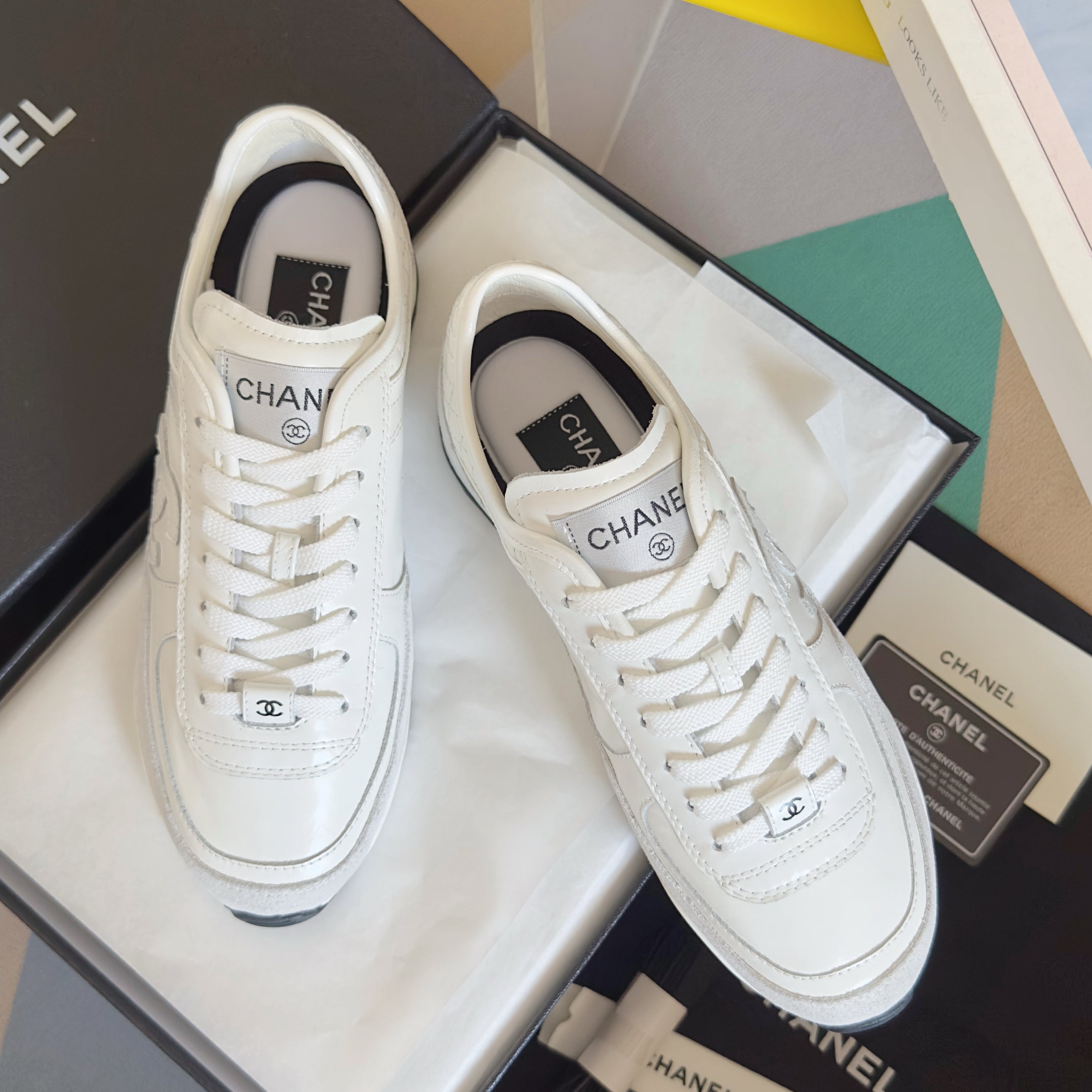 CHANEL 25S SNEAKERS 20MM IN WHITE CALFSKIN、mysite、Cacoeks