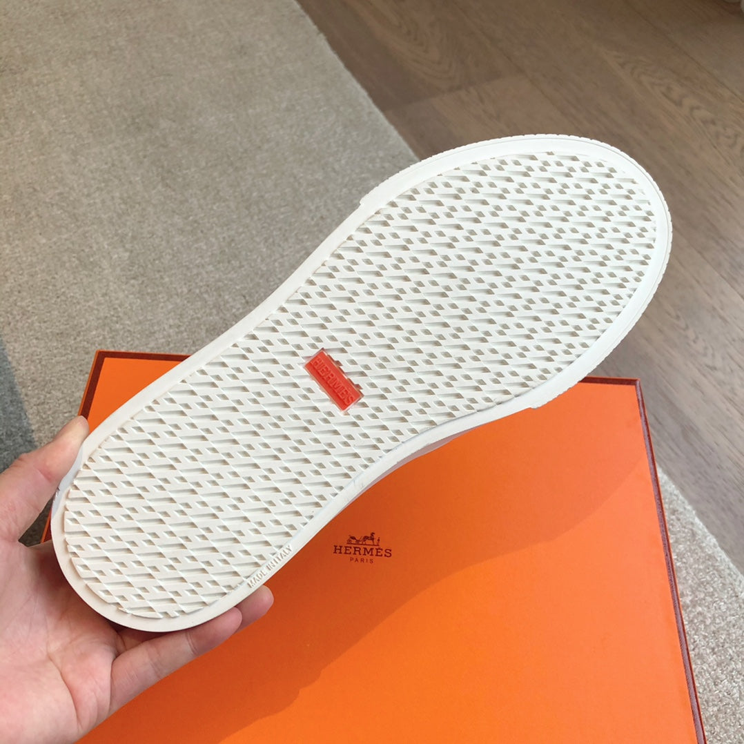 GAME SLIP-ON SNEAKER CARAMEL WITH TASSELS CALFSKIN、mysite、Cacoeks