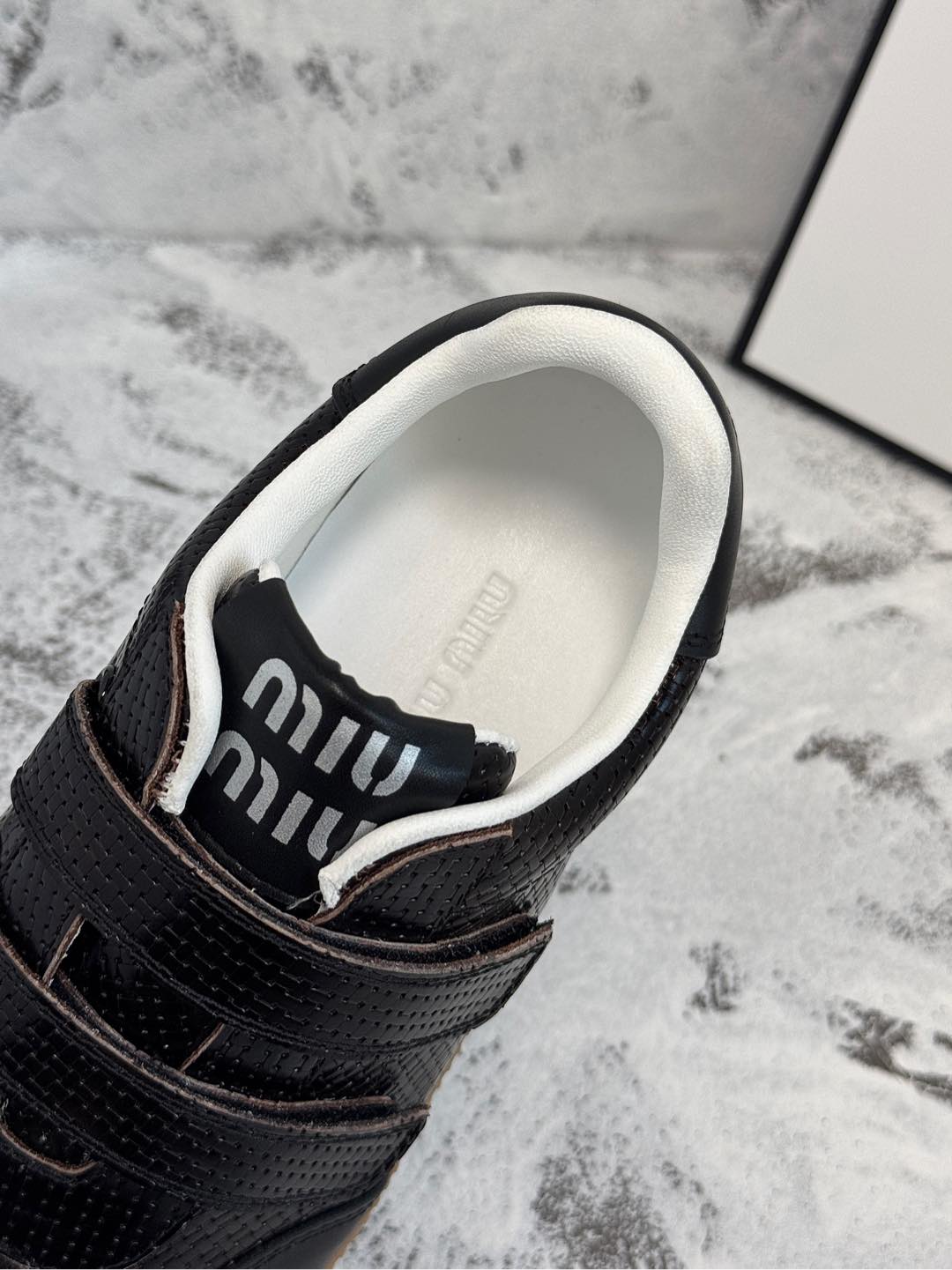 RETRO SNEAKERS WITH RIPTAPE STRAPS IN BLACK LAMBSKIN KNITTED PATTERN、mysite、Cacoeks