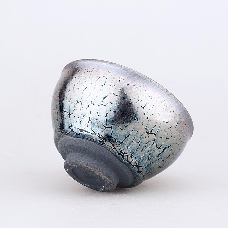 GEEK BAR-https://www.hot-toy.com/