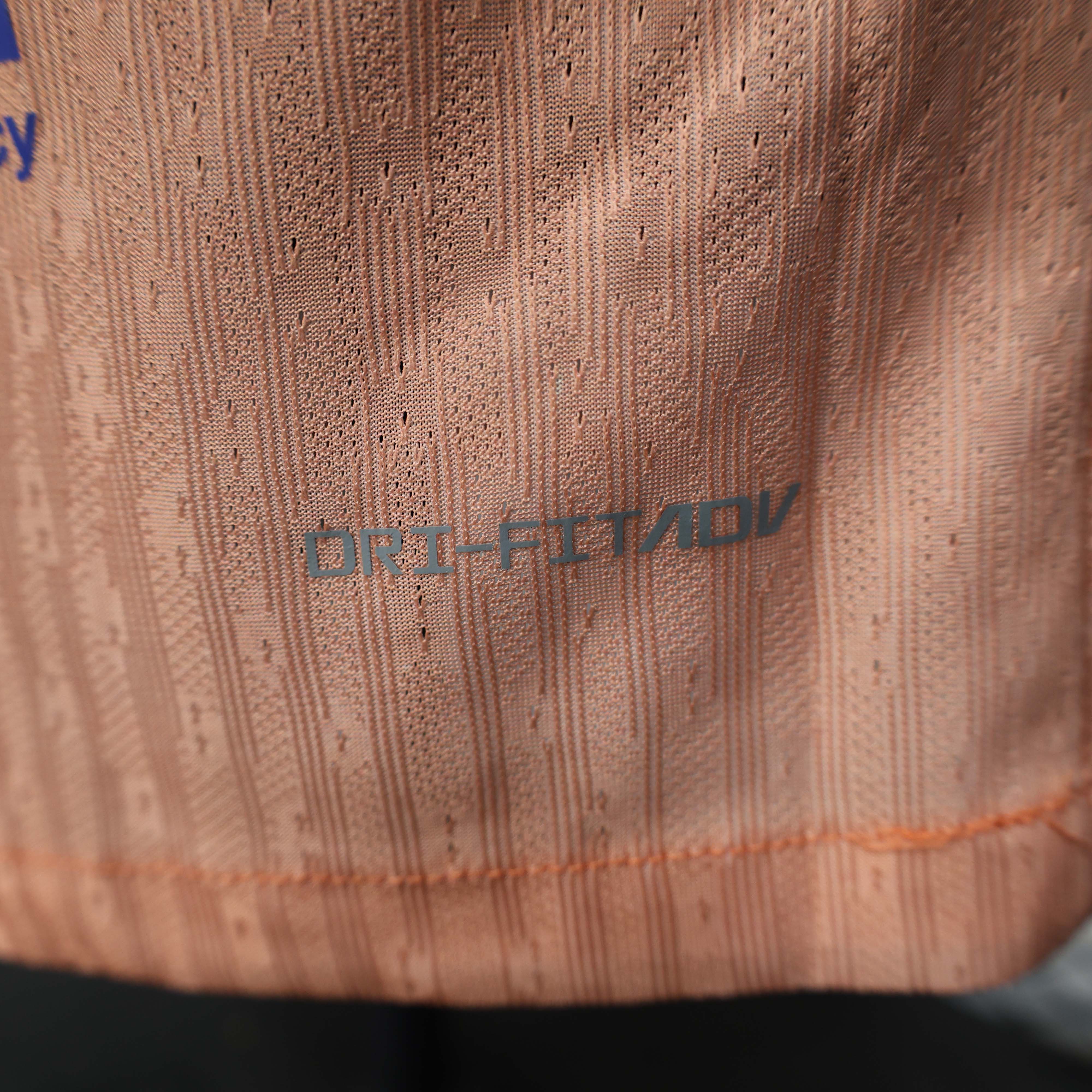 2025/2026 Player Version Barcelona Special Edition Pink Football Shirt 1:1 Thai Quality:football jersey mysite: unitedjerseyfootball 邓江浪:football