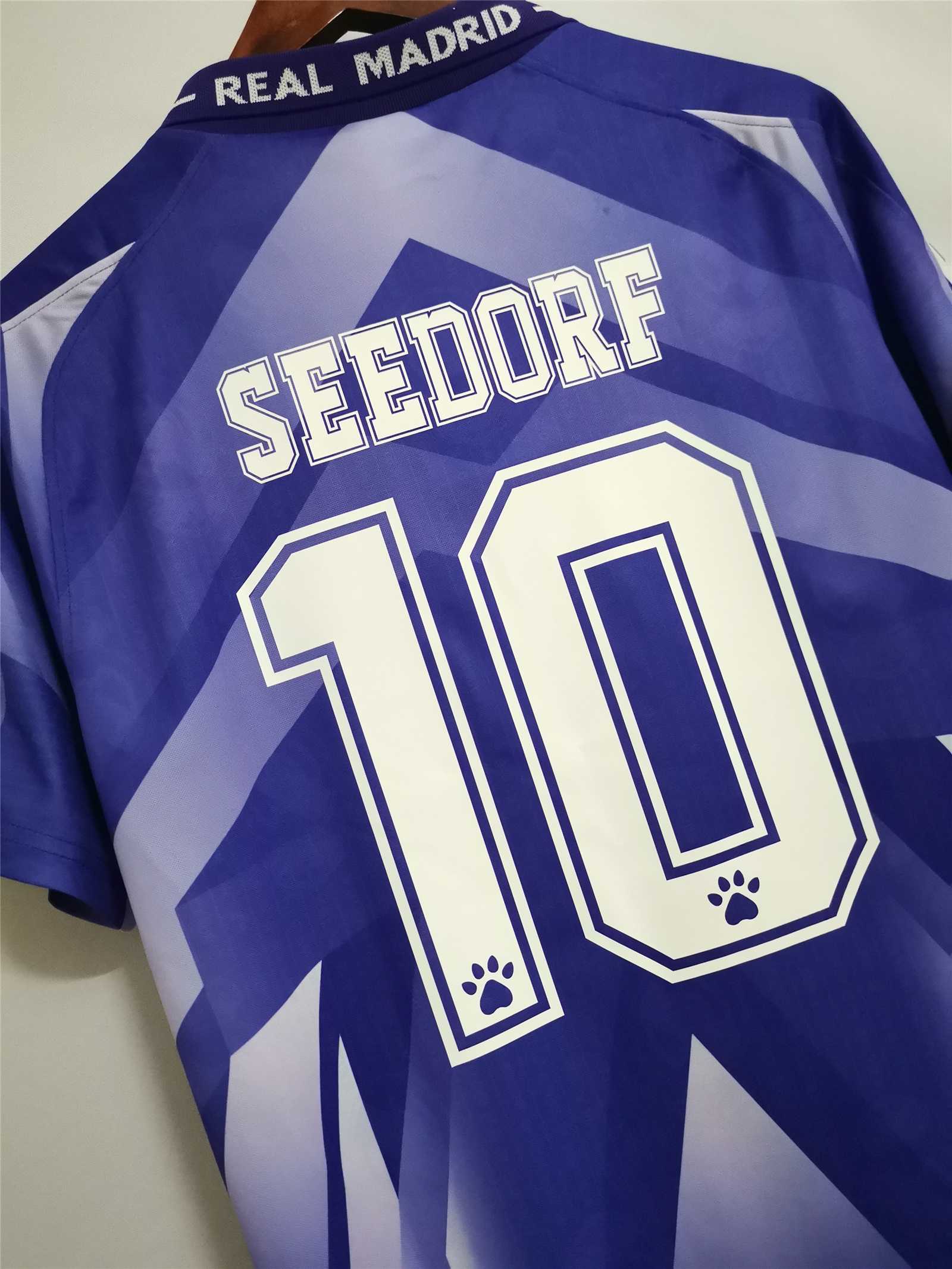 ManixJersey.com | Real Madrid Retro 96-97 Away Jersey -Customize Name, Number and Patch | Worldwide Shipping