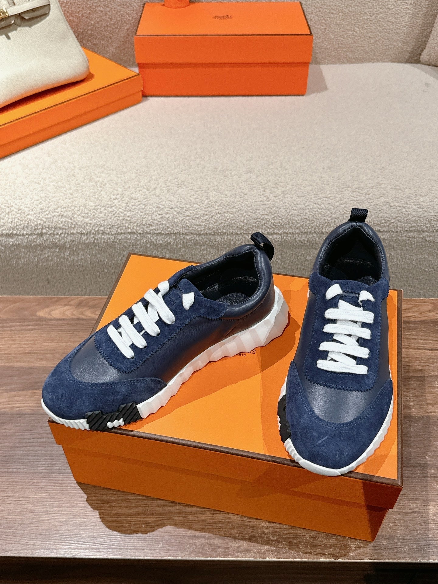 MAINLAND SNEAKER IN NAVY BLUE SUEDE AND CALFSKIN 959296、mysite、Cacoeks