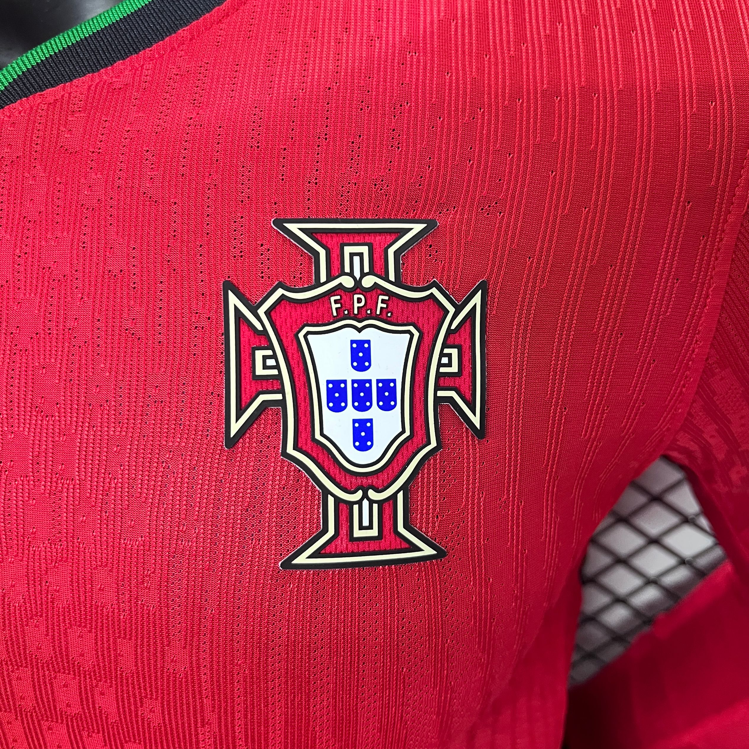 ManixJersey.com | Portugal 2024 Home Stadium Long Sleeve Jersey - Player Version -Customize Name, Number and Patch | Worldwide Shipping