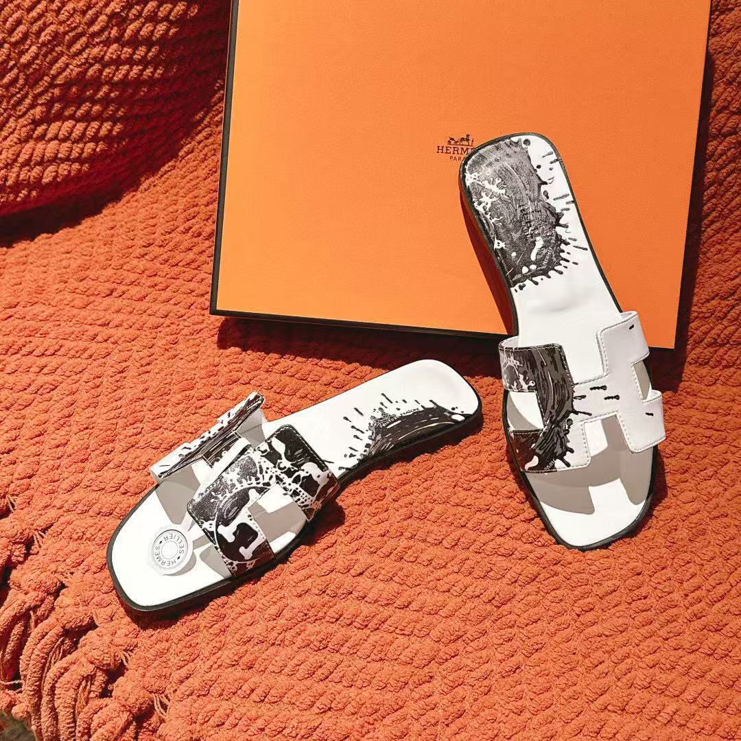 0RAN SANDAL IN BLACK MIX WHITE CALFSKIN、mysite、Cacoeks