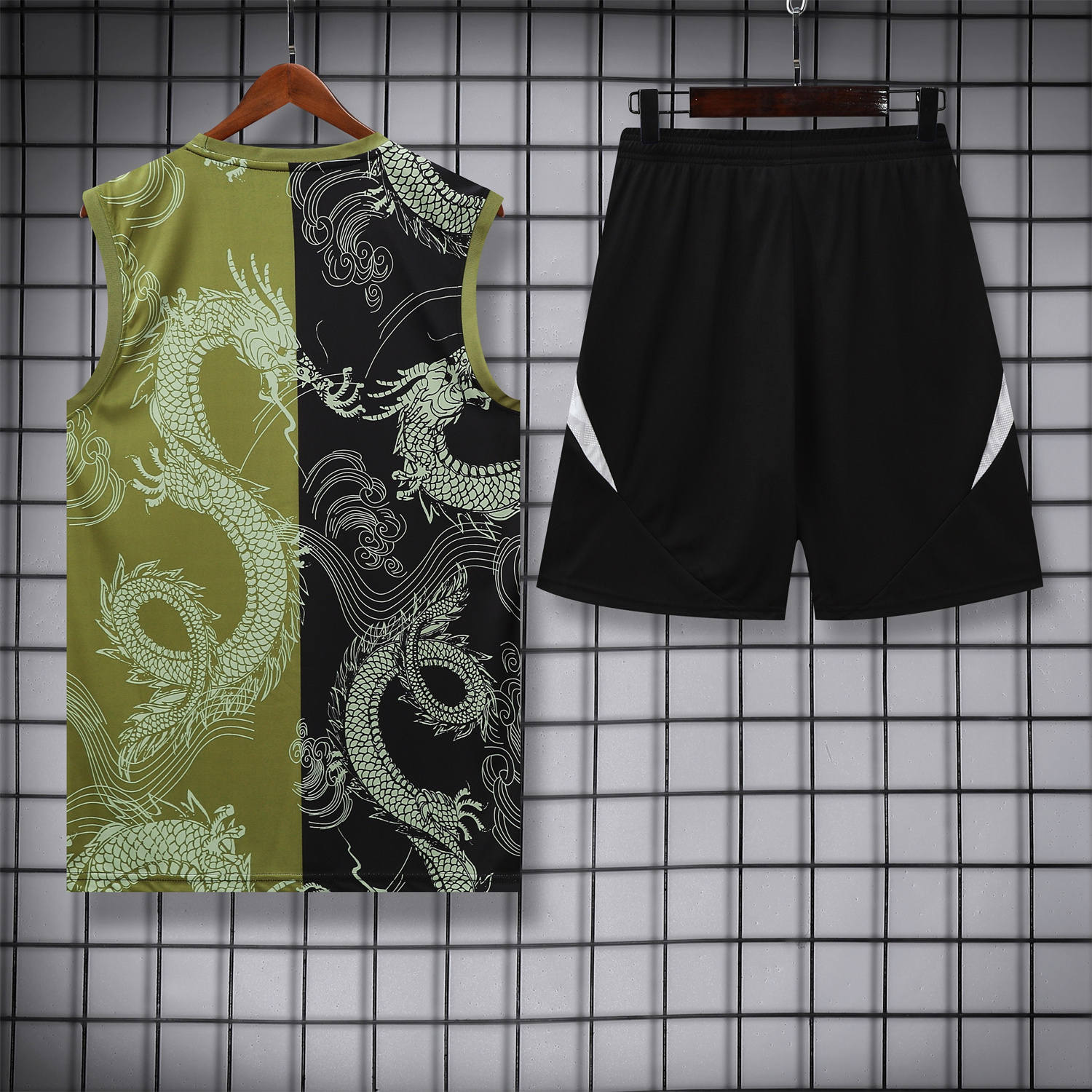 UltraTrikot-Real Madrid 25-26 Vest Training Set - Green-Black Dragon Vest & Black-White Shorts