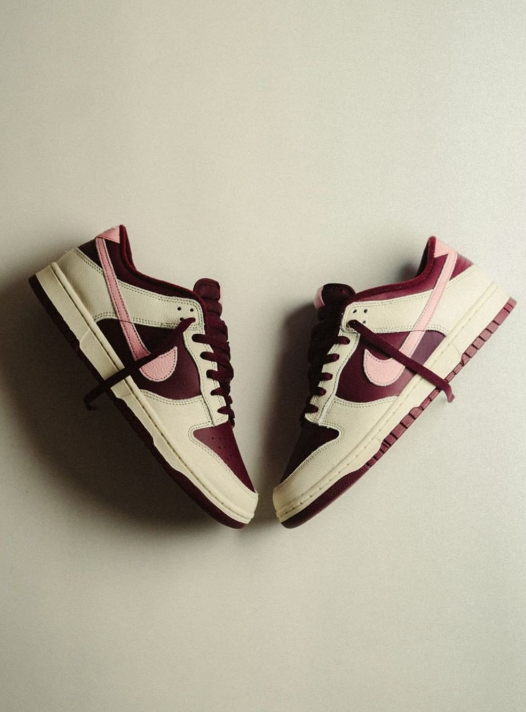 Nike Dunk Low Retro PRM Valentine's Day (2023)、NIKE、Cacoeks