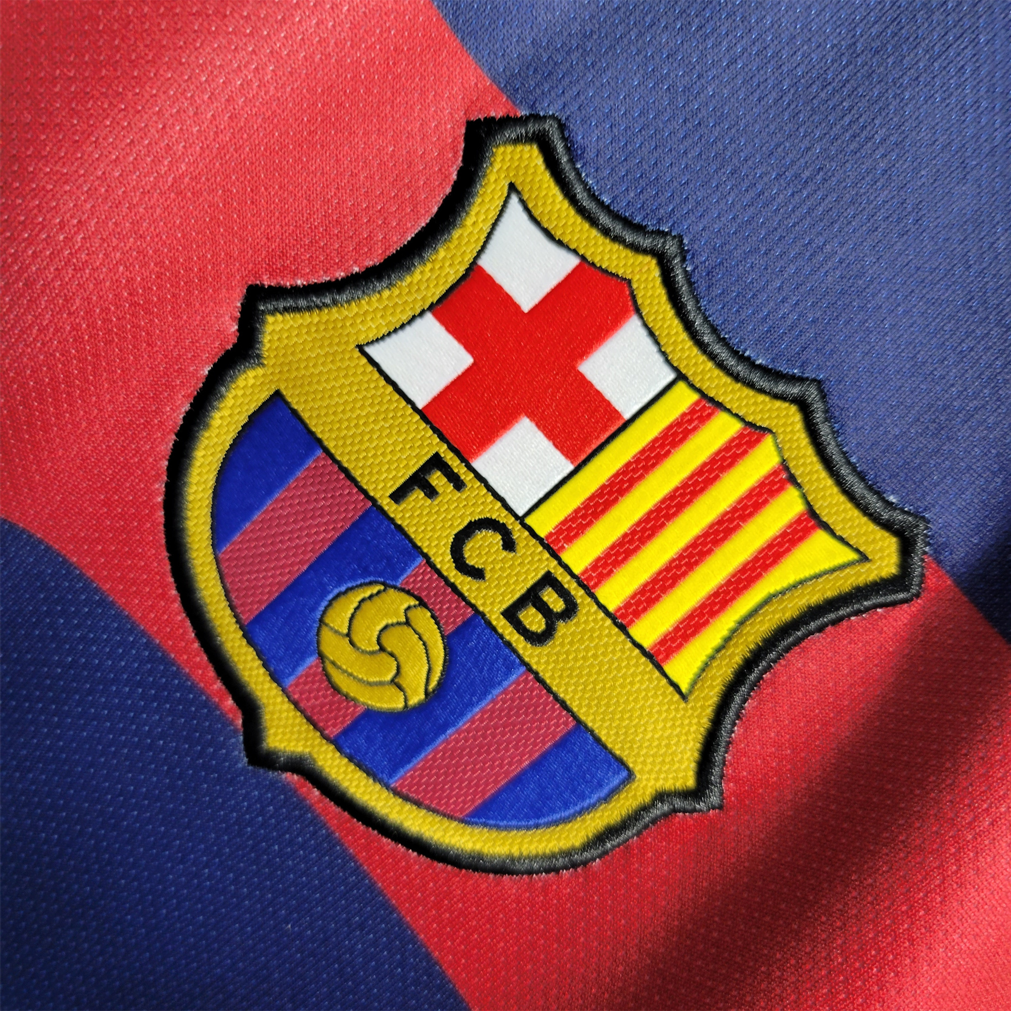Higojerseys-Retro Barcelona 15-16 Home Stadium Jersey