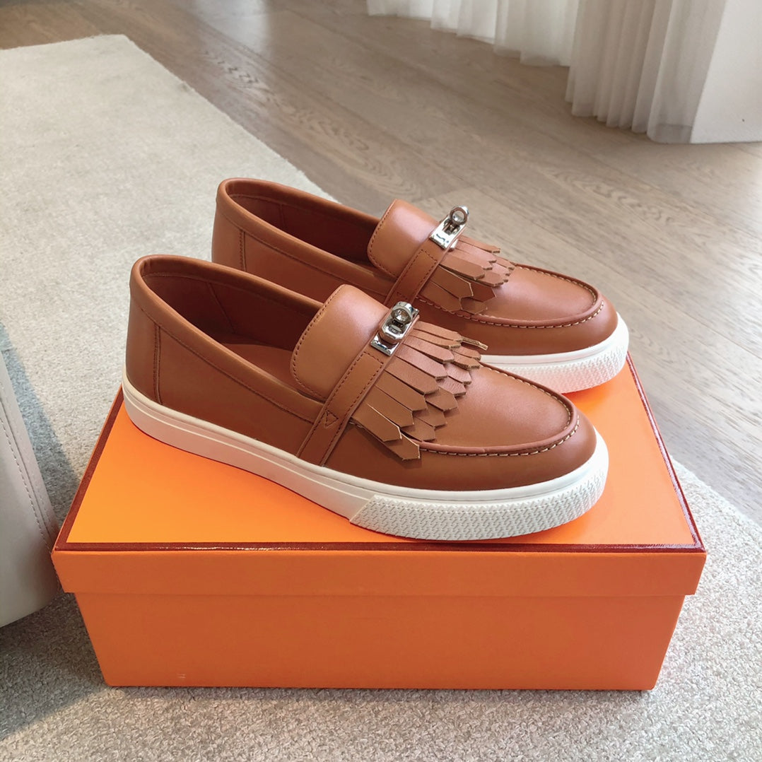 GAME SLIP-ON SNEAKER CARAMEL WITH TASSELS CALFSKIN、mysite、Cacoeks