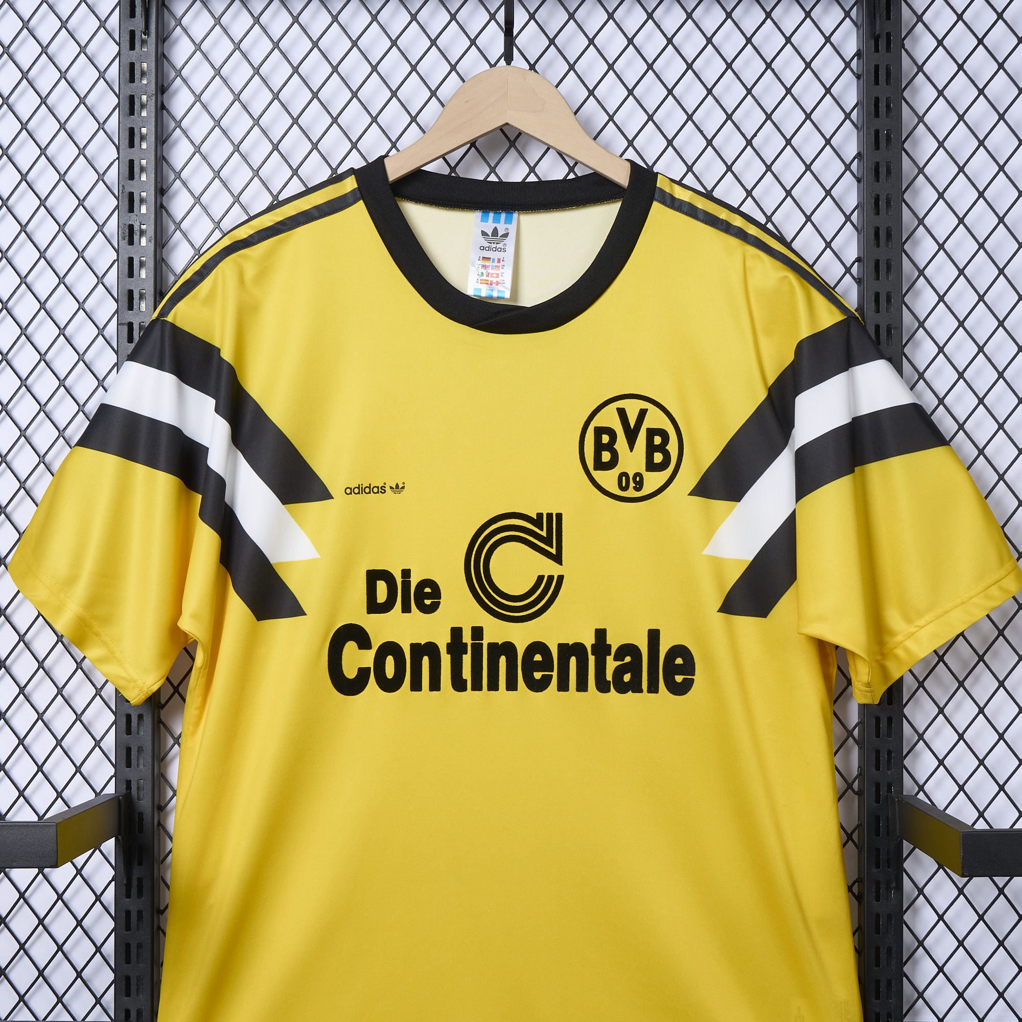 GlobeJersey-Dortmund Retro 1989 Home Shirt