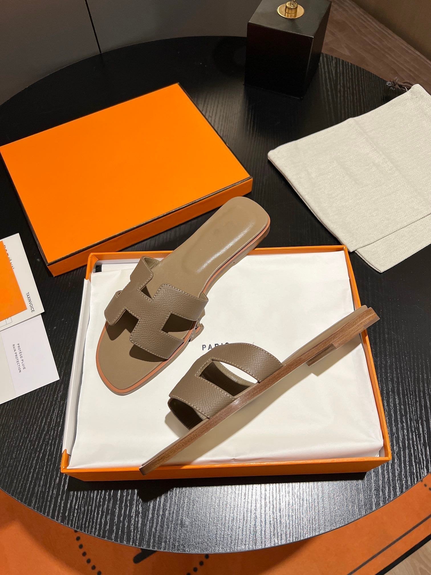 0RAN SANDAL Leather Peanut、mysite、Cacoeks