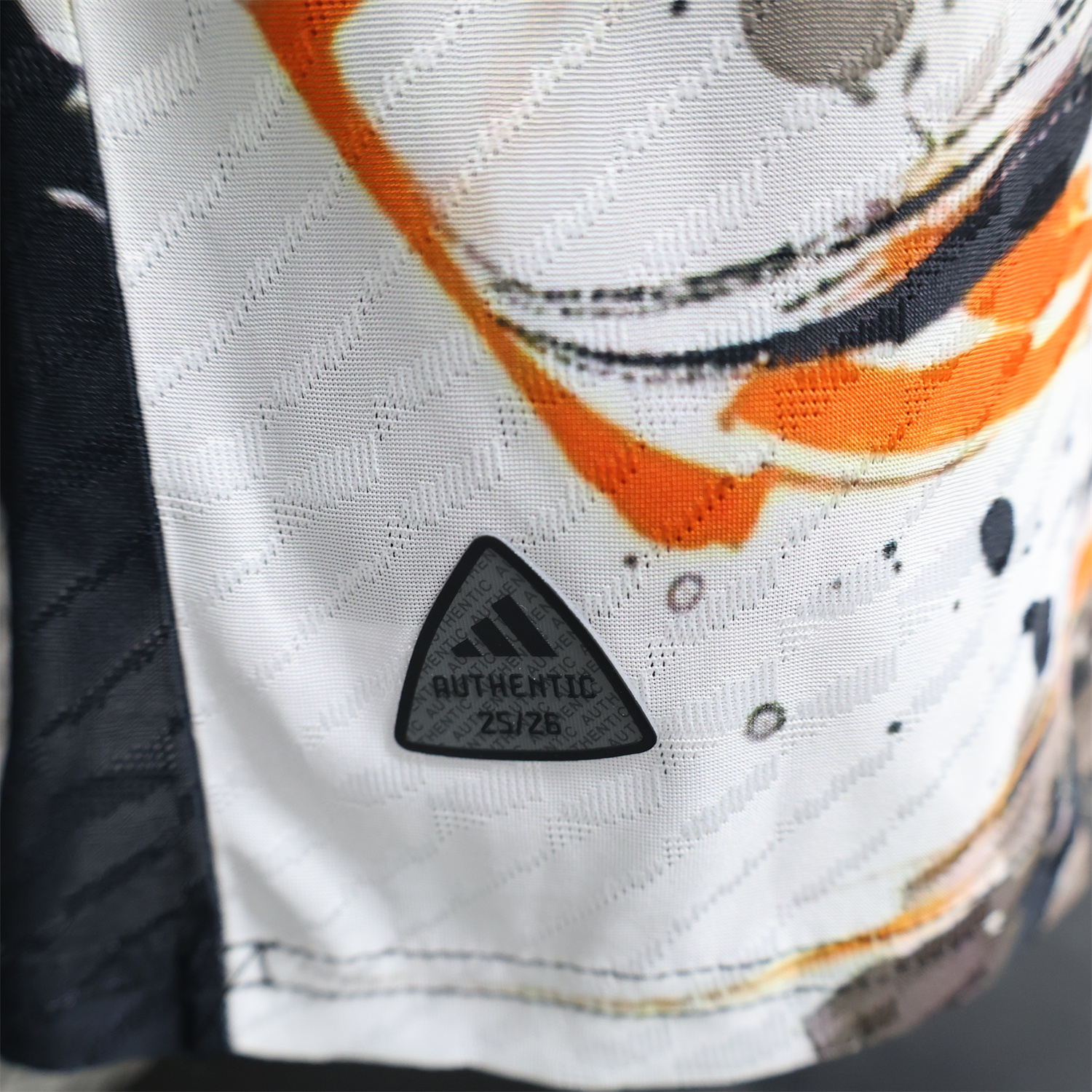 UltraTrikot-Japan 25-26 Black & White Son Goku Special Edition Jersey - Player Version