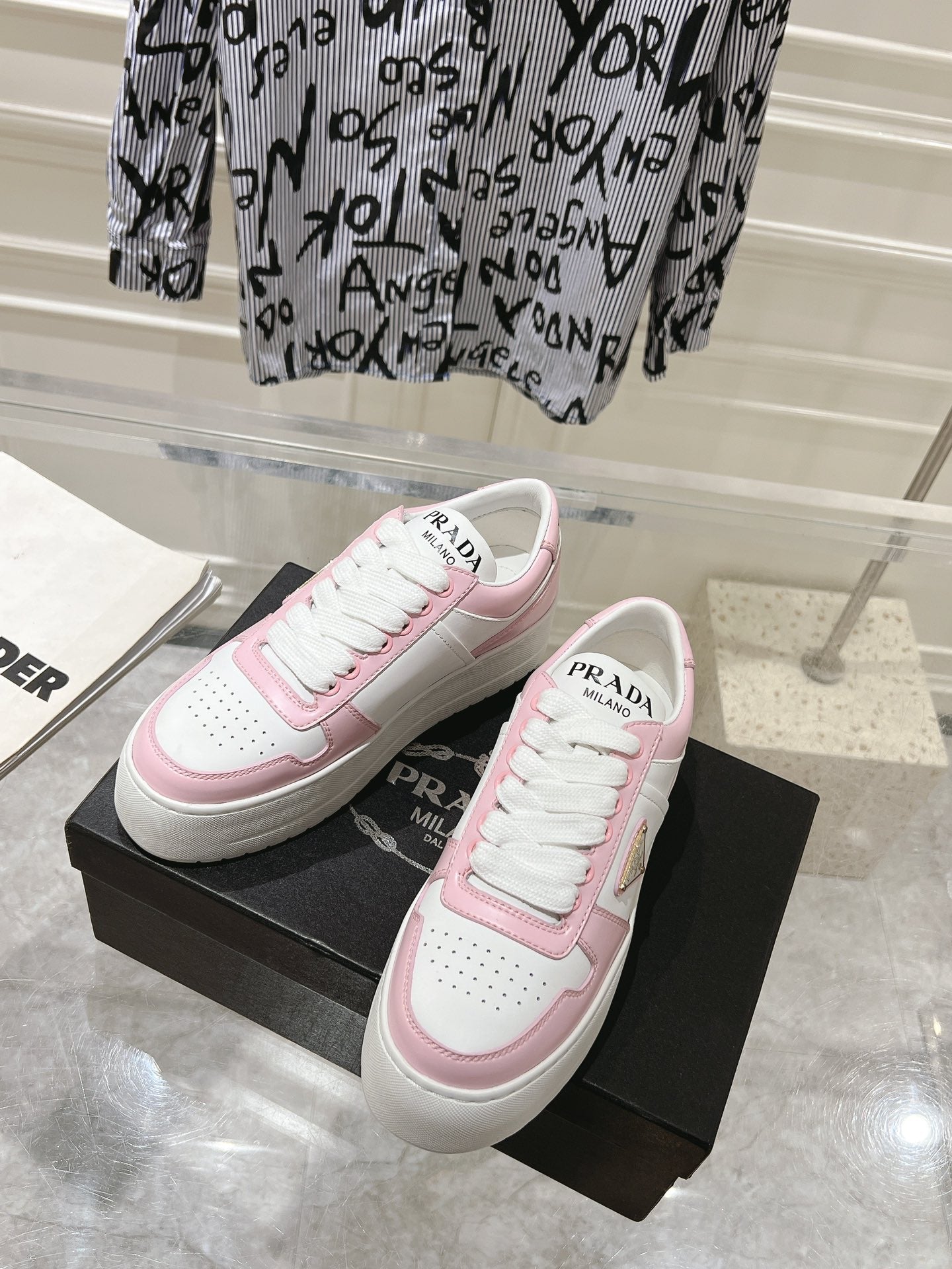 PRA DOWNTOWN BOLD SNEAKERS WHITE AND LIGHT PINK CALFSKIN、mysite、Cacoeks