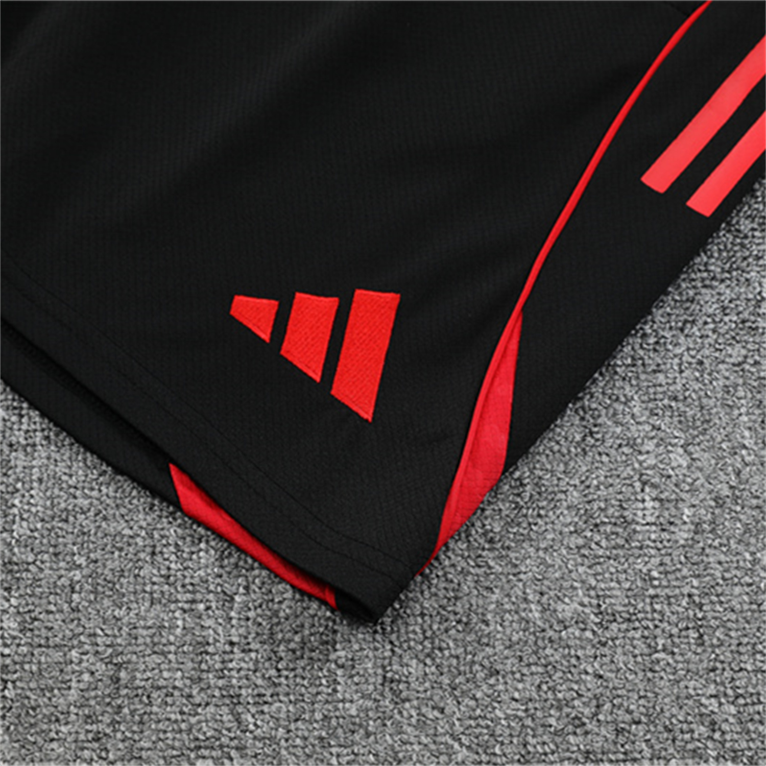 UltraTrikot-Manchester United 25-26 Kid Short-Sleeve Training Set - White Top & Black Shorts