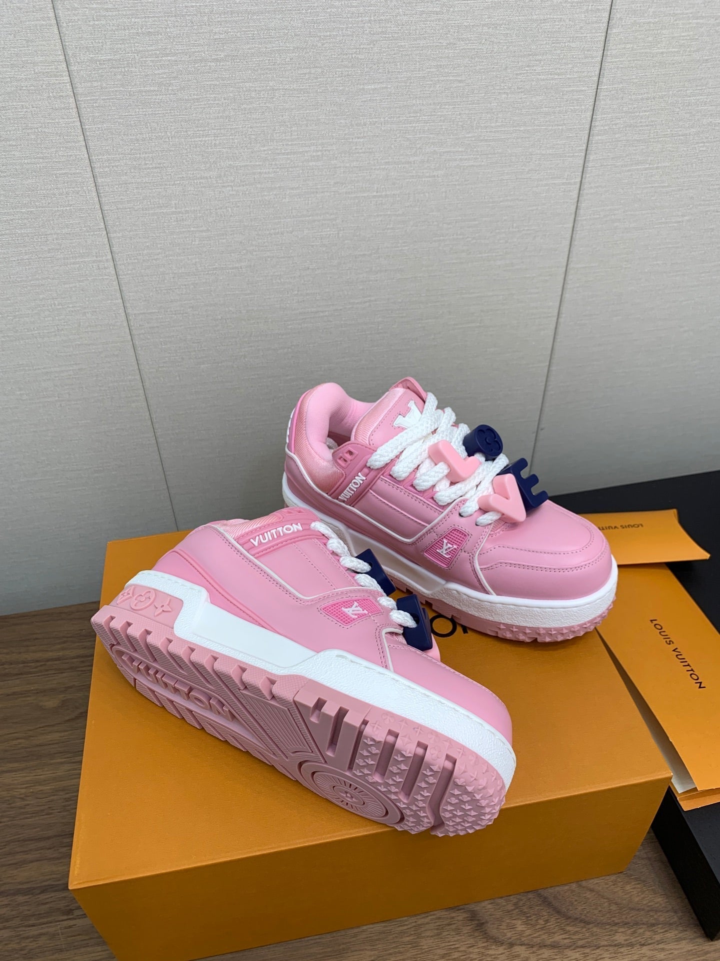 LV TRAINER IN LIGHT PINK CALFSKIN、mysite、Cacoeks