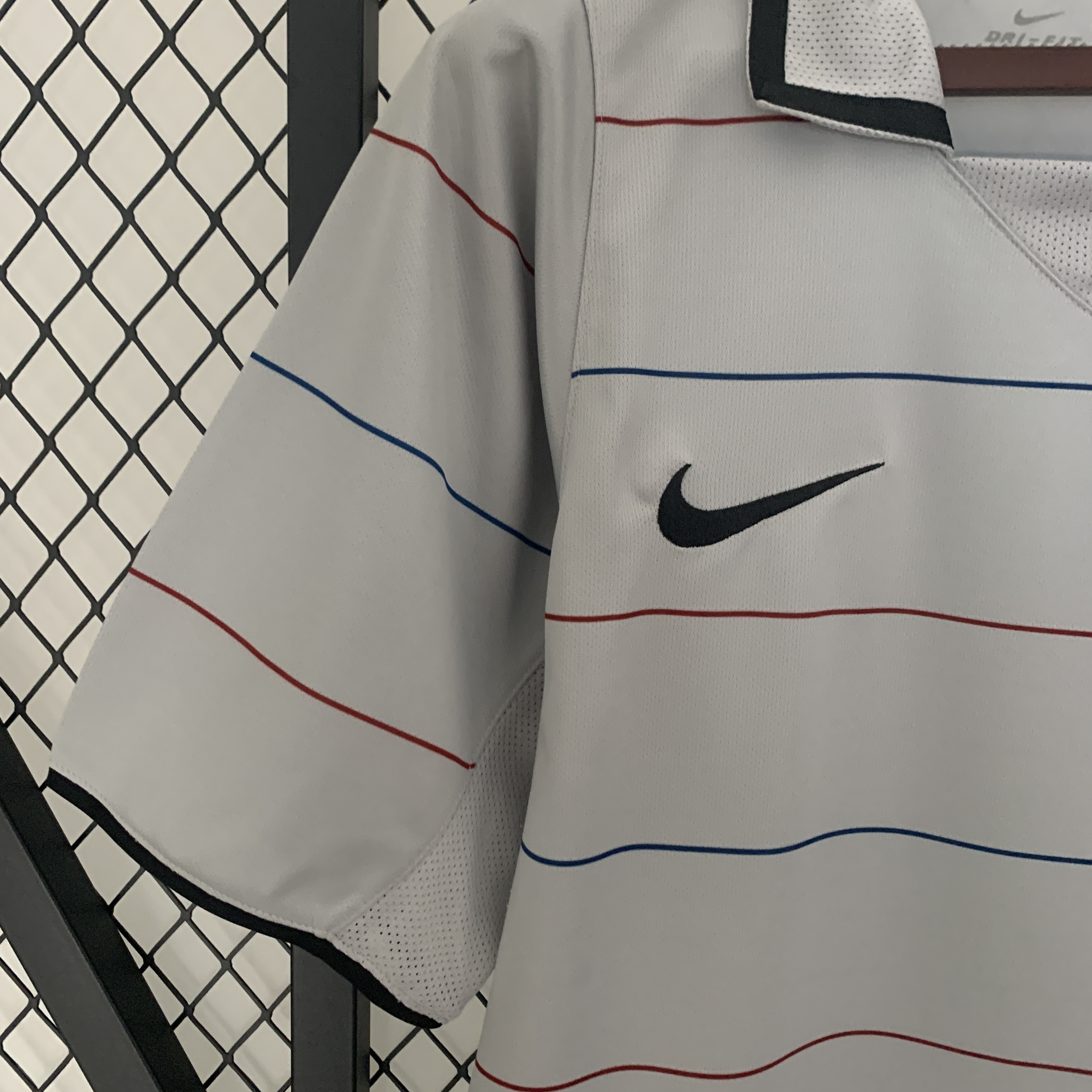 ManixJersey.com | Retro Barcelona 03-04 Away Stadium Jersey -Customize Name, Number and Patch | Worldwide Shipping