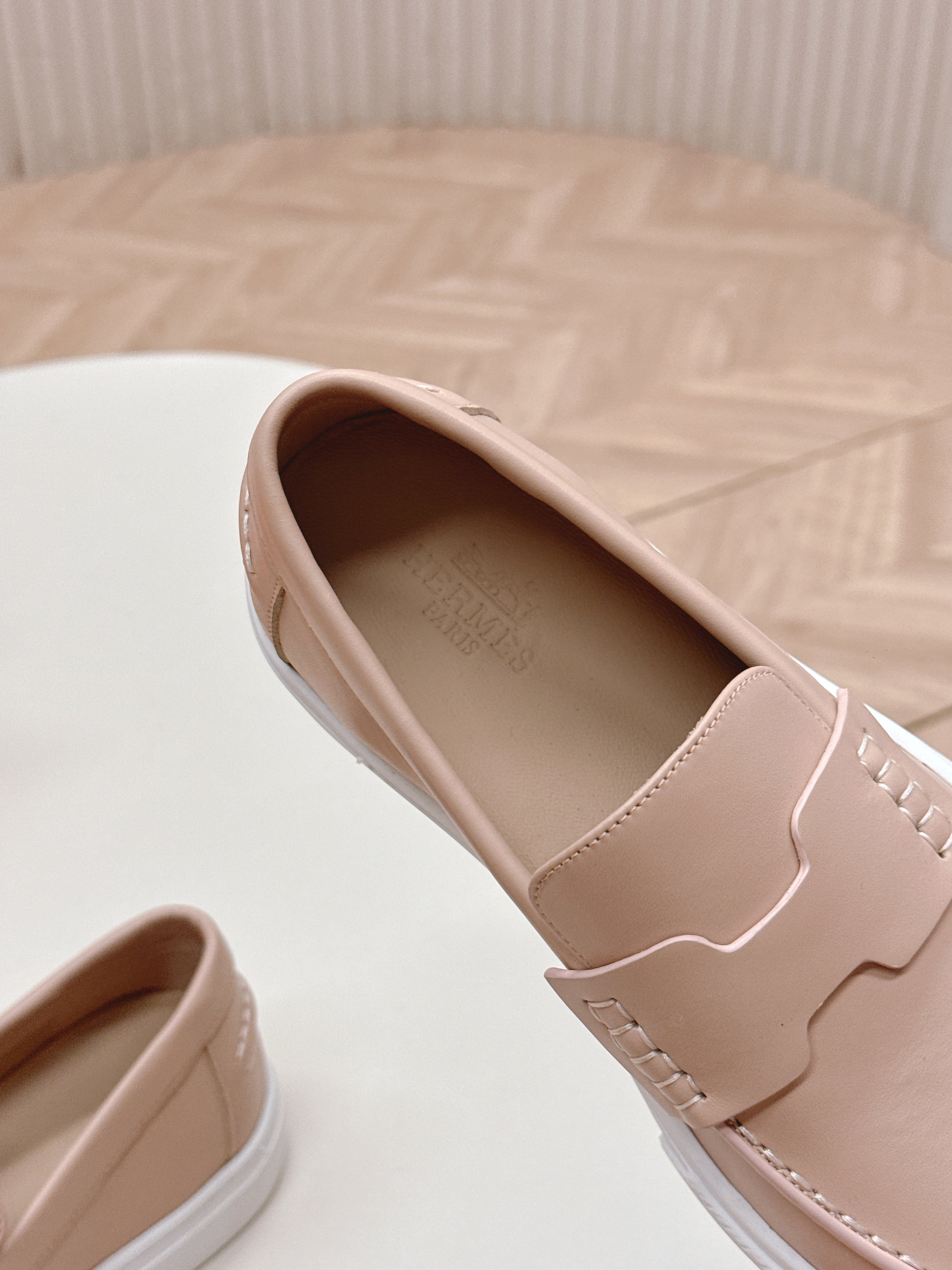 HM 25S SLIP-ON IN SOFT NUDE PINK LAMBSKIN、mysite、Cacoeks