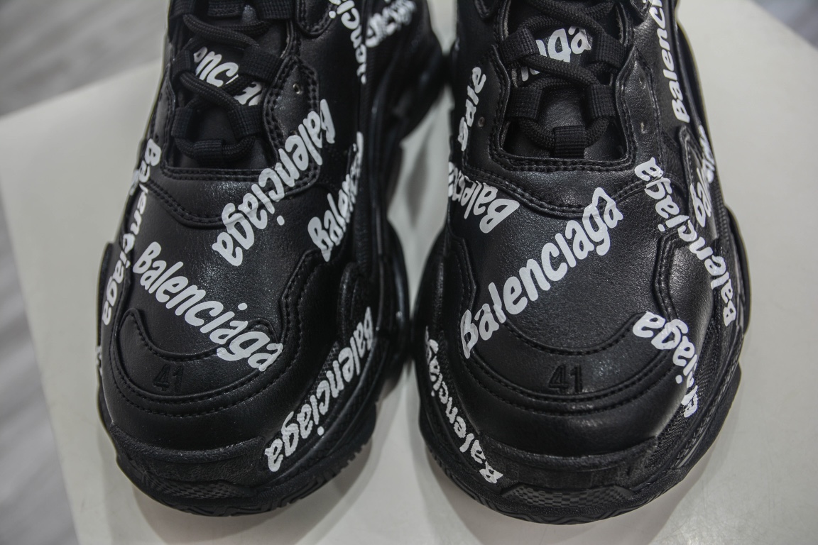 Balenciaga Triple S Logotype Sneaker in Black、mysite、Cacoeks