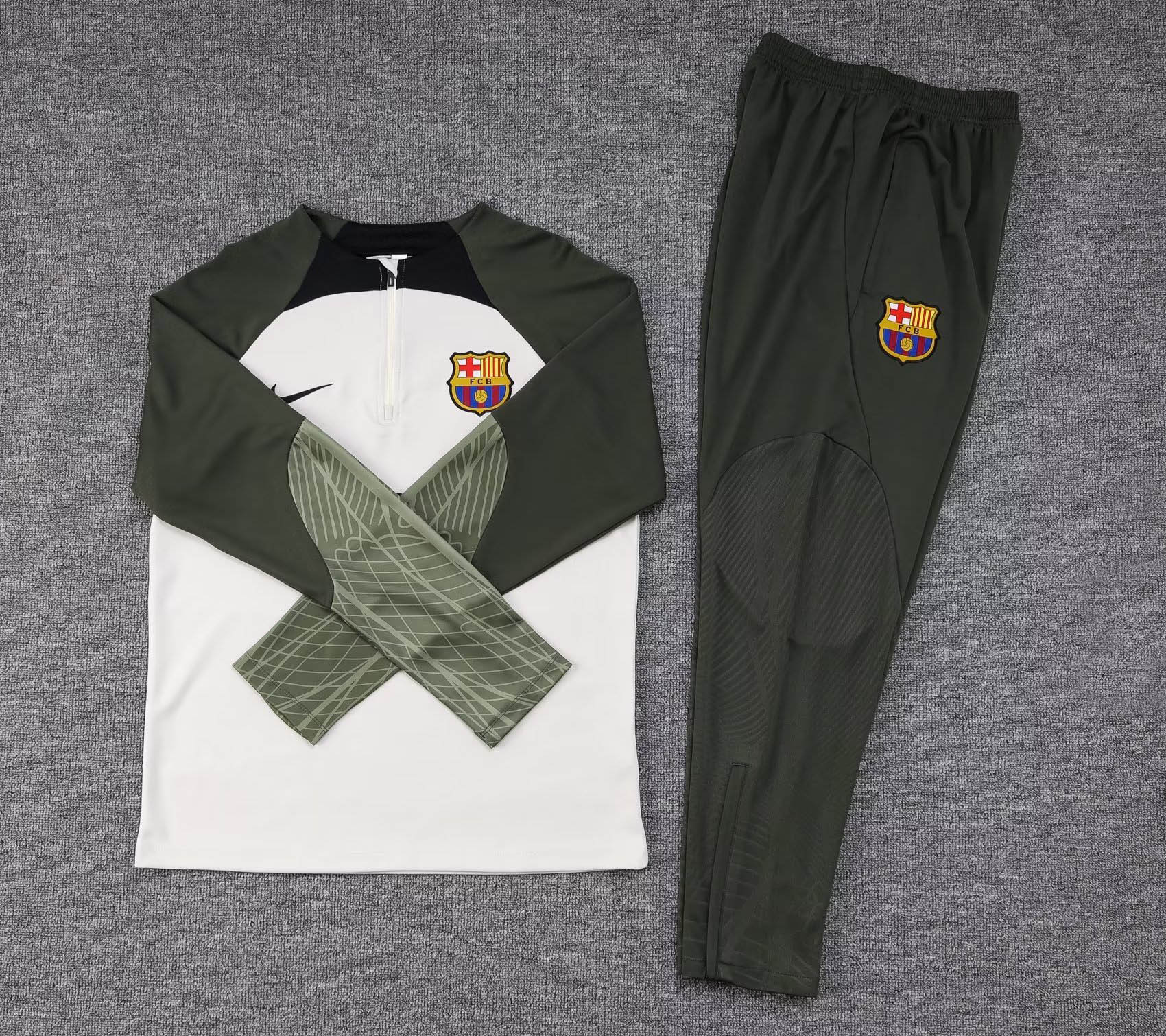 2023/2024 Barcelona Half-Pull Training Suit Grey Jersey Set:football jersey mysite: unitedjerseyfootball 邓江浪:football
