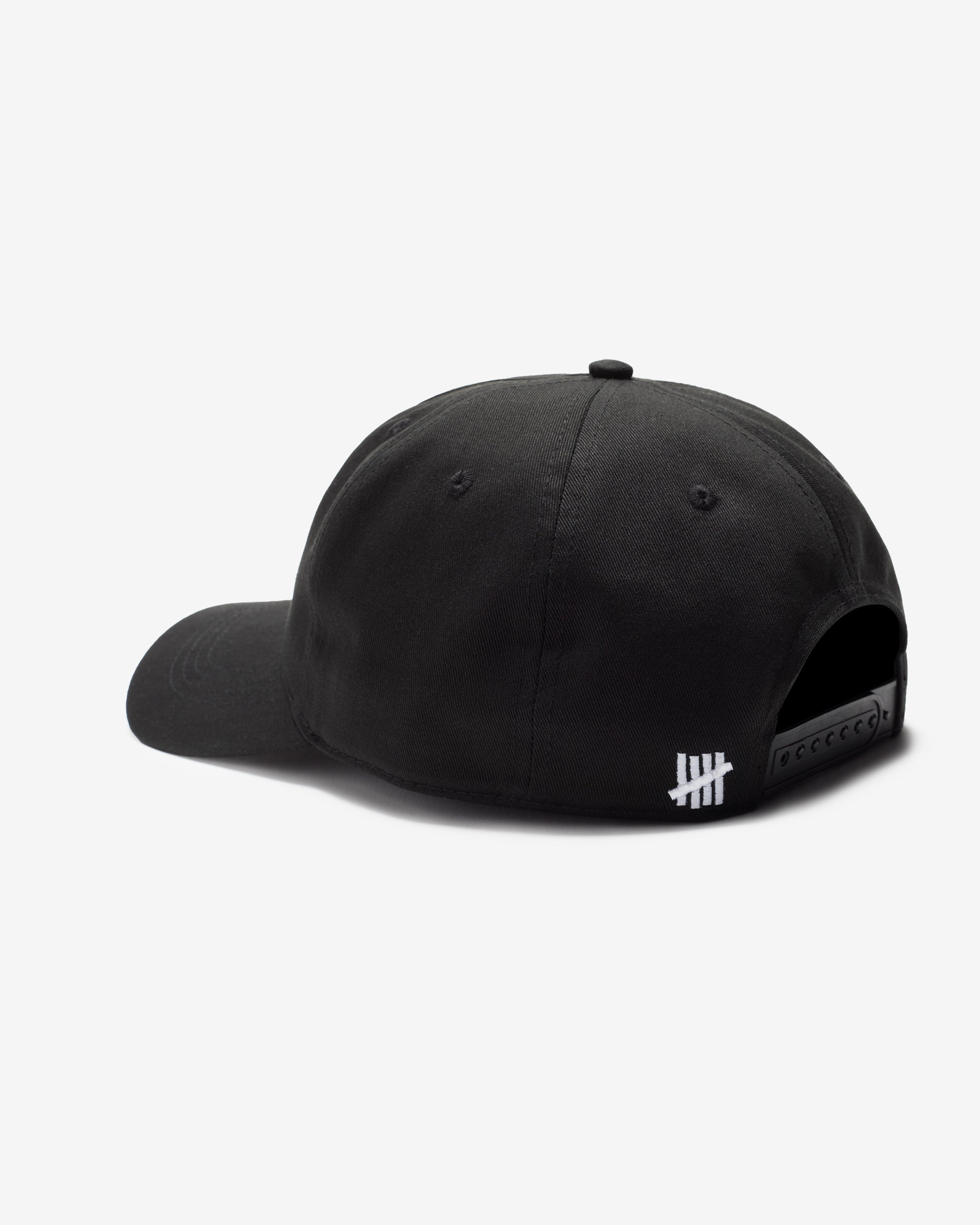 UNDEFEATED UND ATHLETICS SNAPBACK - BLACK