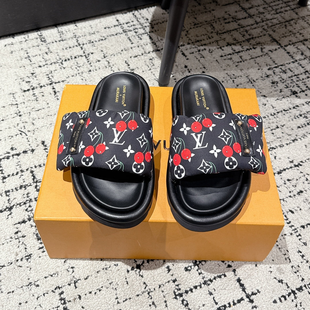 LV MIAMI-STYLE SANDALS 25S IN BLACK FABRIC AND CALFSKIN、mysite、Cacoeks