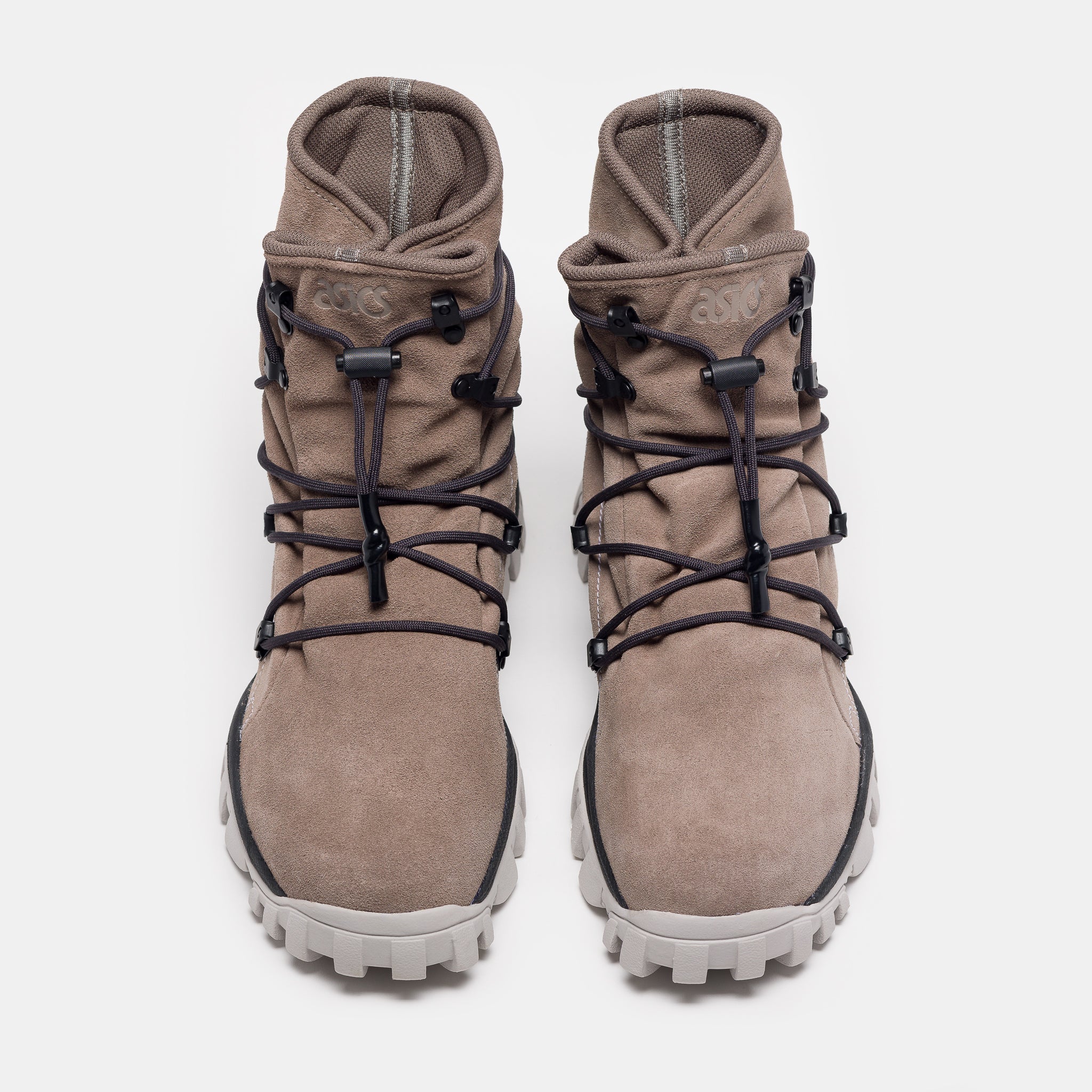 Nonnative Gel-Yetitokyo Hi Sneaker Boot in Walnut/Black