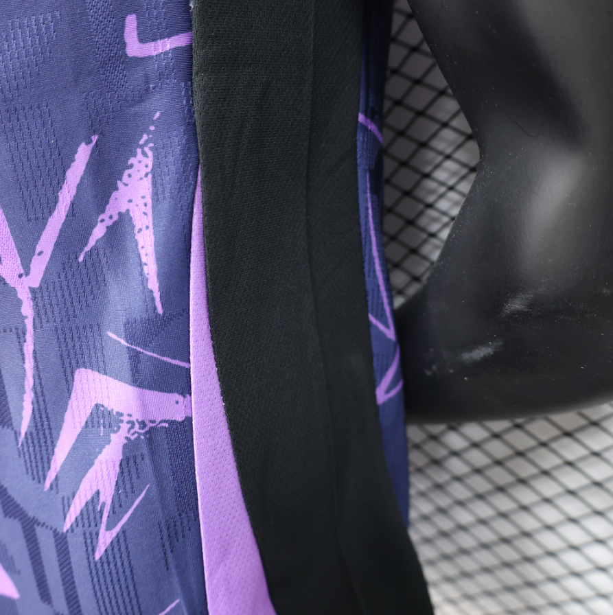 25-26 Manchester United Special soccer jersey- player Version: Ajax 24-25 Home Stadium Jersey - Fans Version mysite: Adidas luxuryfootballshirts.com: https://www.luxuryfootballshirts.com/