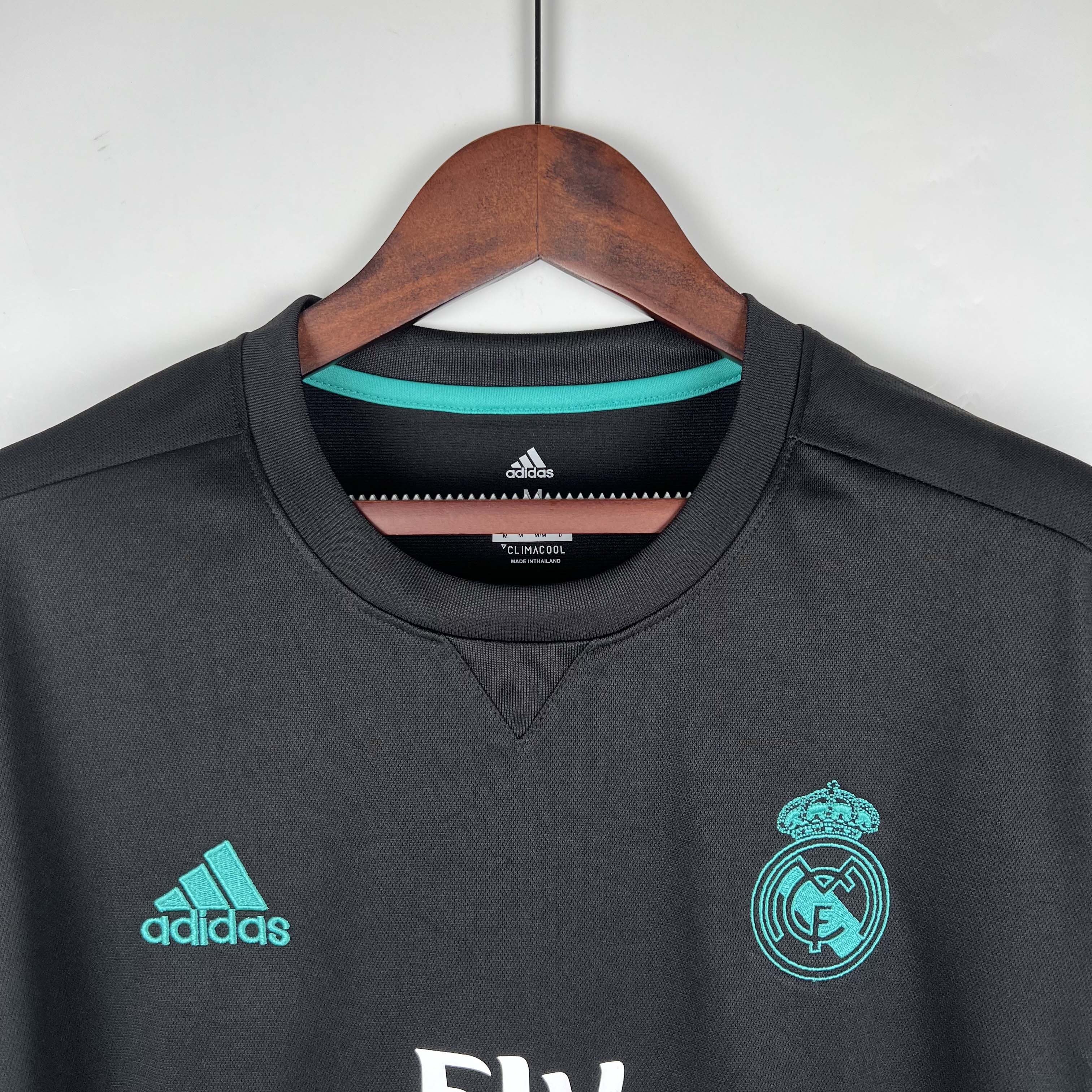 2017/2018 Retro Real Madrid Away Football Shirt1:1 Thai Quality:football jersey mysite: unitedjerseyfootball 邓江浪:football
