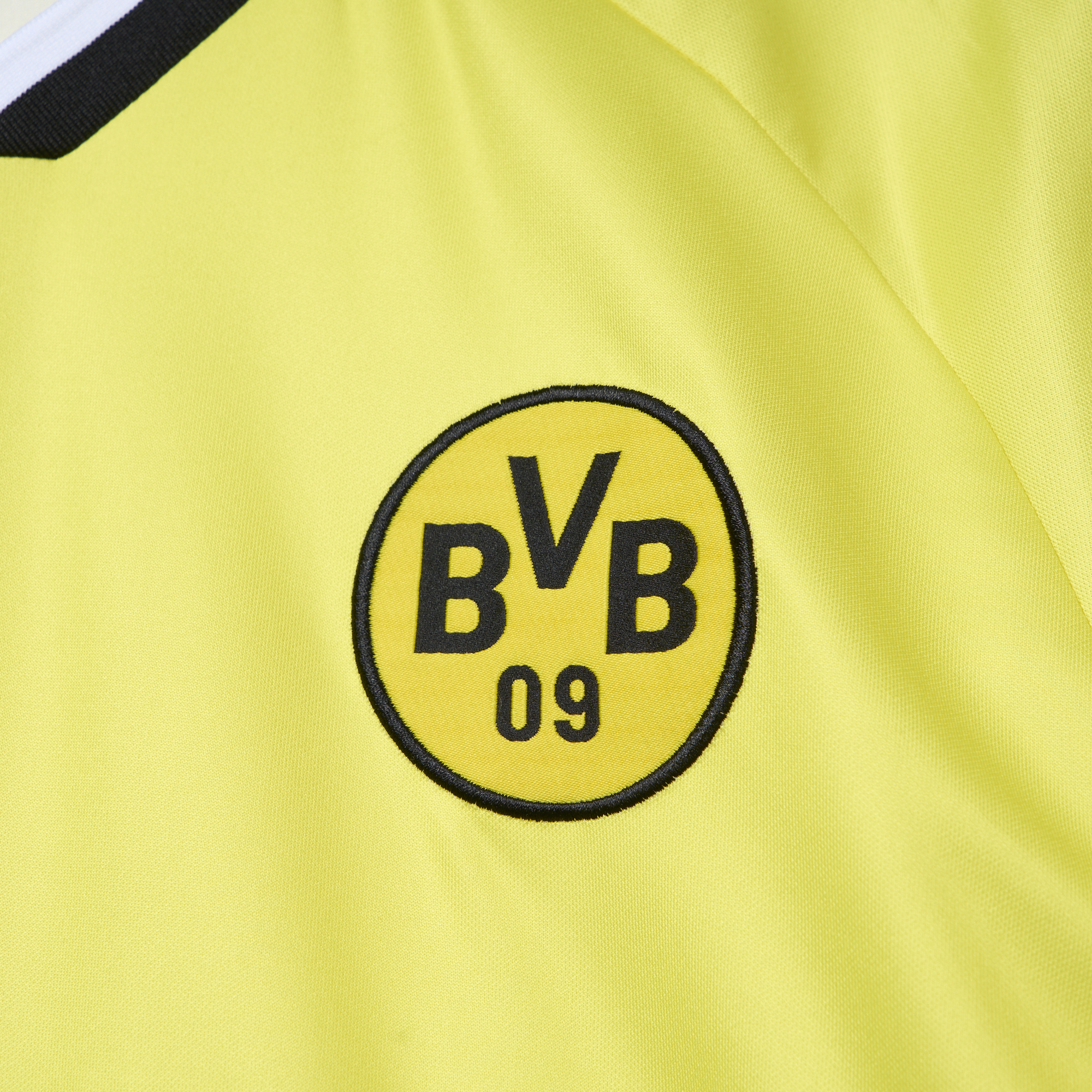 ManixJersey.com | Dortmund Retro 95-96 Home Shirt -Customize Name, Number and Patch | Worldwide Shipping