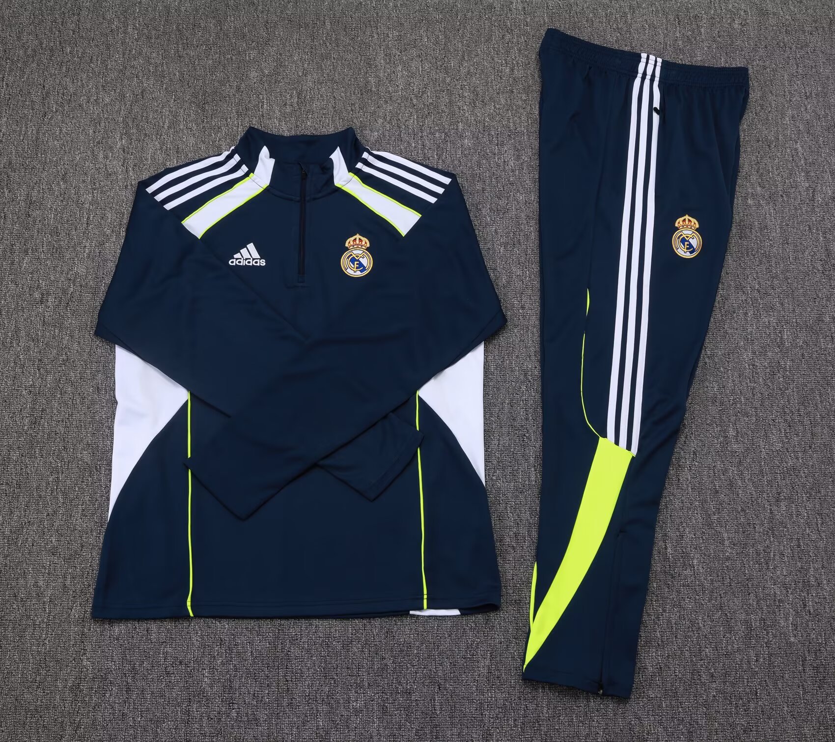 2025/2026 Real Madrid Half-Pull Training Suit Royal Blue Football Shirt 1:1 Thai Quality Set:football jersey mysite: unitedjerseyfootball 邓江浪:football