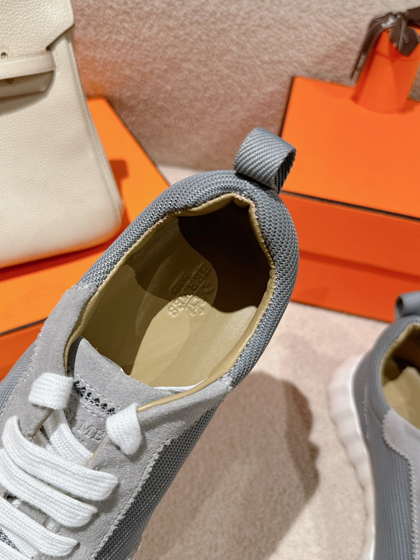 MAINLAND SNEAKER IN ASH GRAY SUEDE AND SHARK GRAY BREATHABLE MESH FABRIC、mysite、Cacoeks