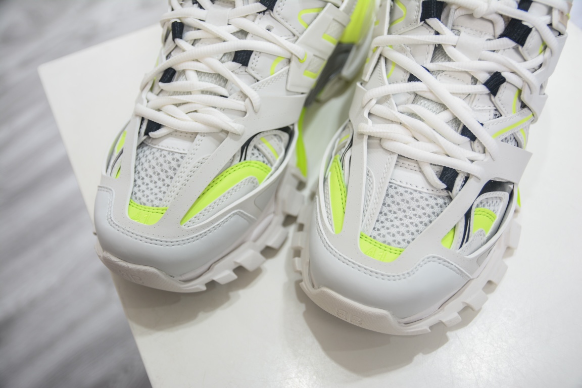 Balenciaga Track Worn Out In White Fluo Yellow (Women’s)、mysite、Cacoeks
