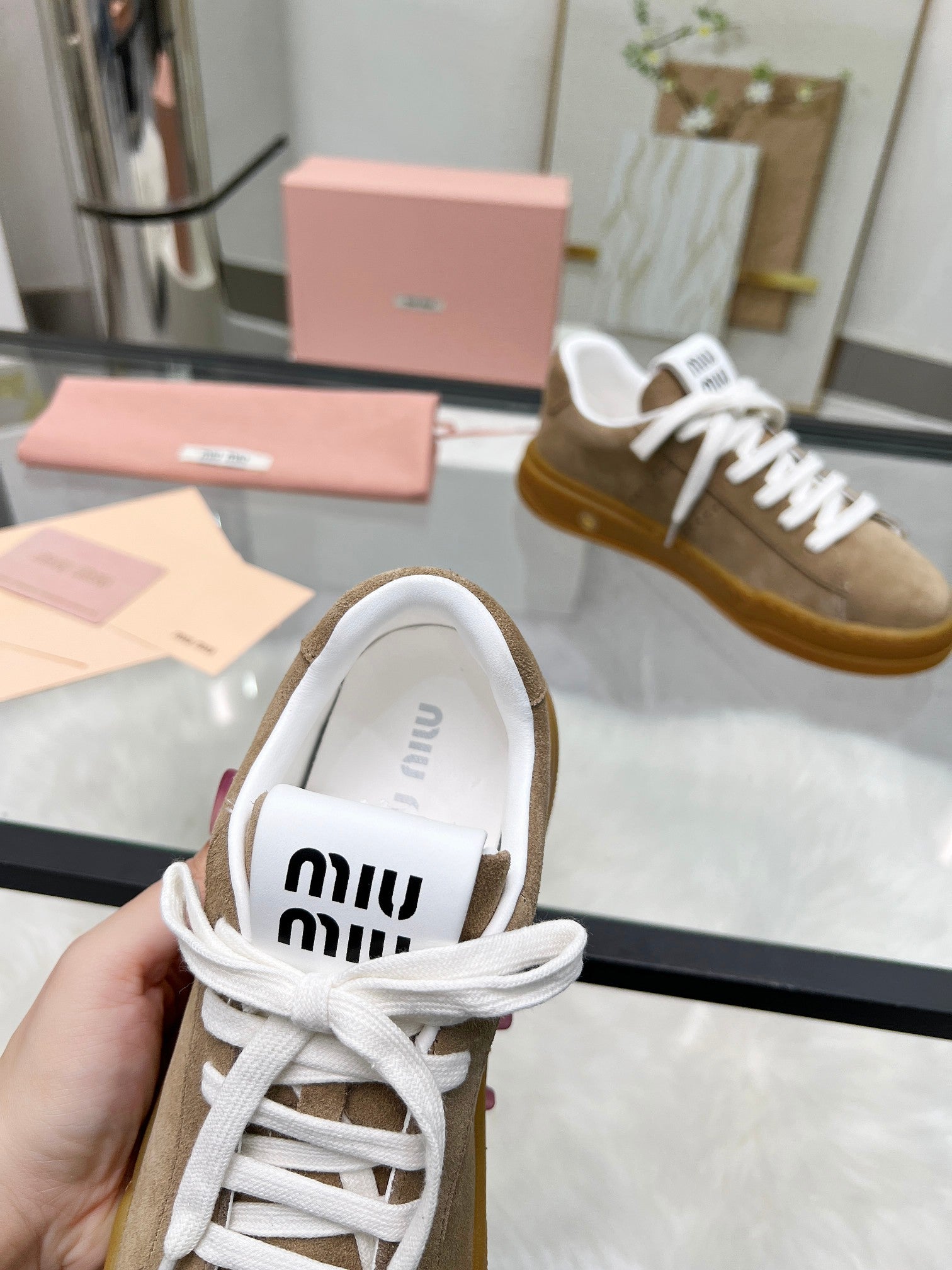 ECRU SNEAKERS IN BROWN BLEACHED SUEDE、mysite、Cacoeks