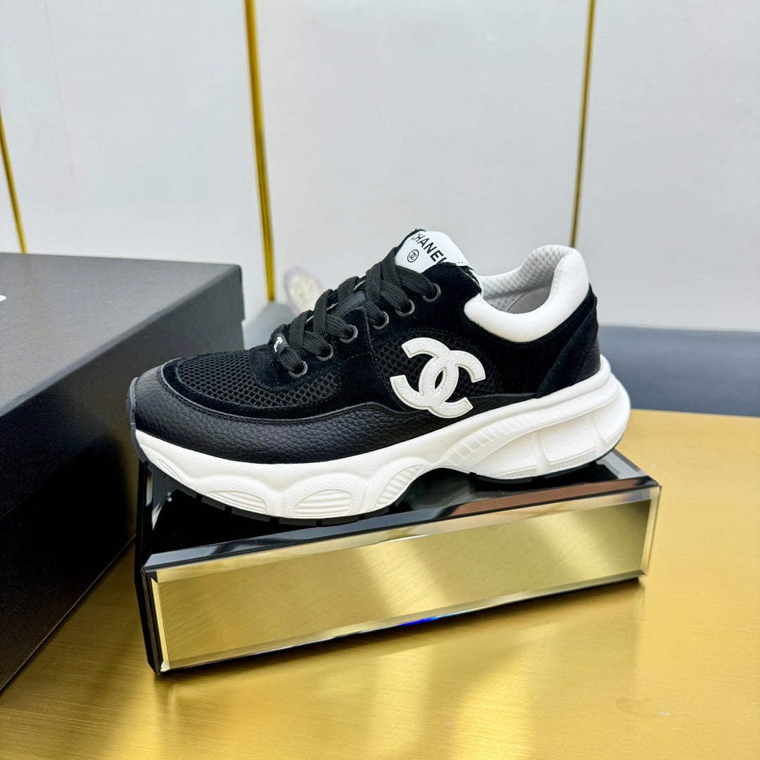 SNEAKER IN BLACK WITH WHITE LOGO CALFSKIN AND MESH、mysite、Cacoeks